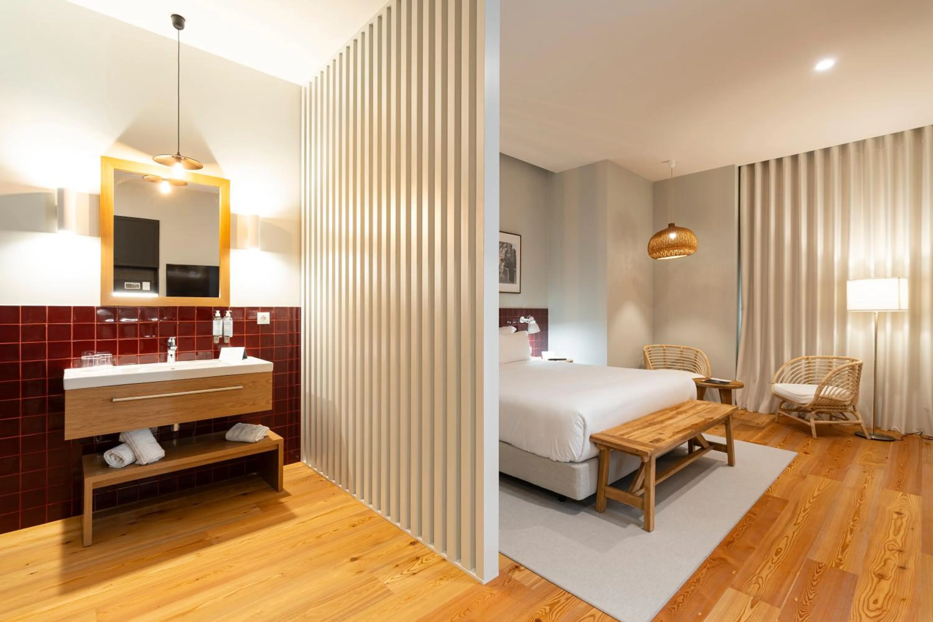 Bedroom, Bed in Quinta São Luiz The Vine House Douro