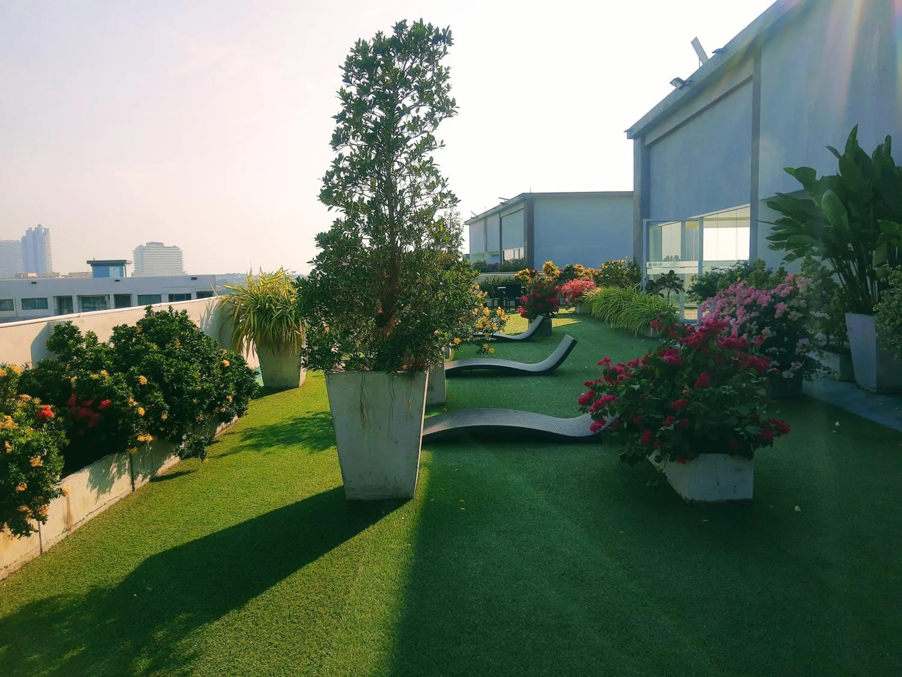 Laguna beach condo resort 3 maldives pattaya pool view ลากูน่า บีช คอนโด รีสอร์ต 3 พัทยา