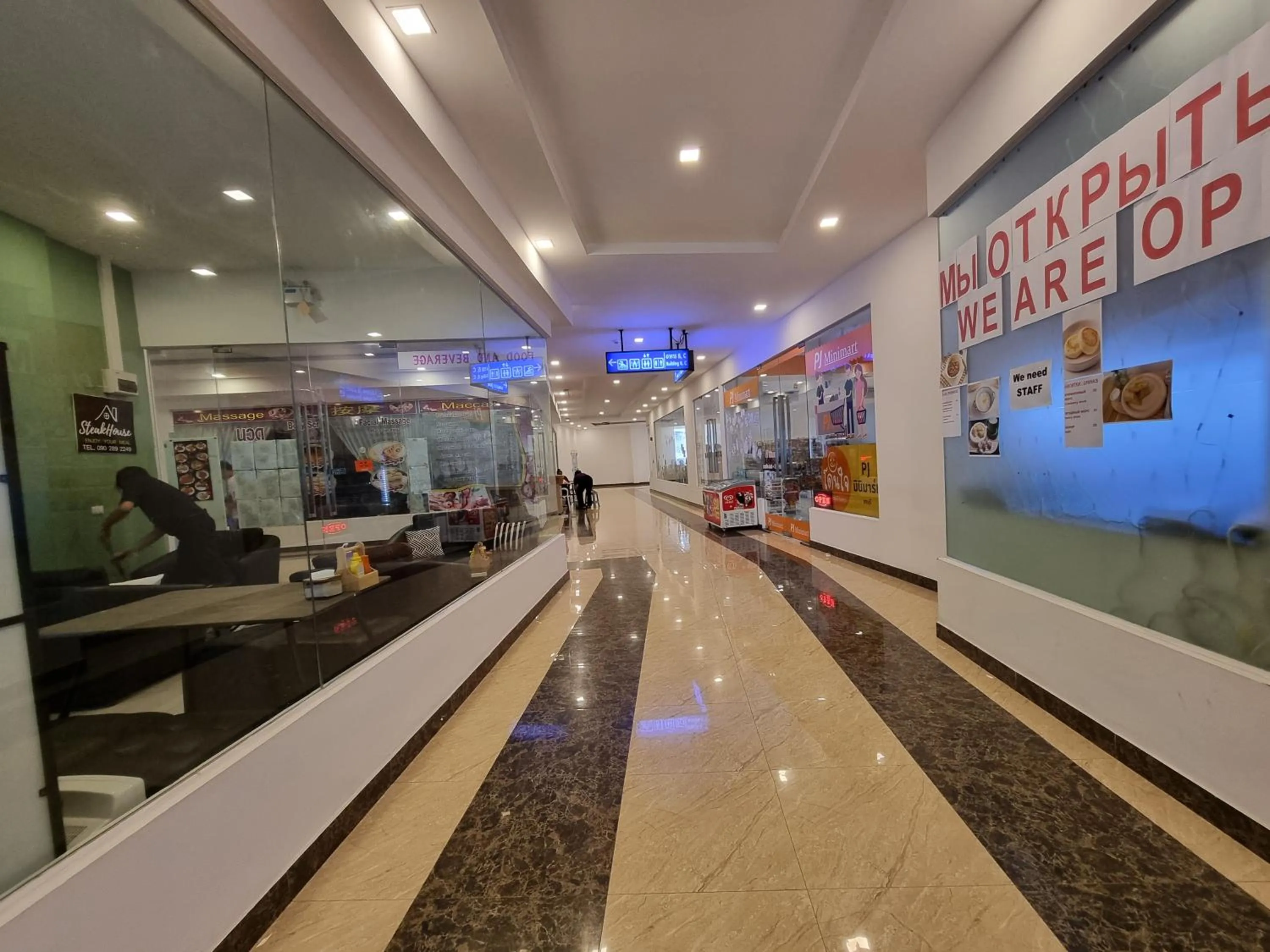 Laguna beach condo resort 3 maldives pattaya pool view ลากูน่า บีช คอนโด รีสอร์ต 3 พัทยา