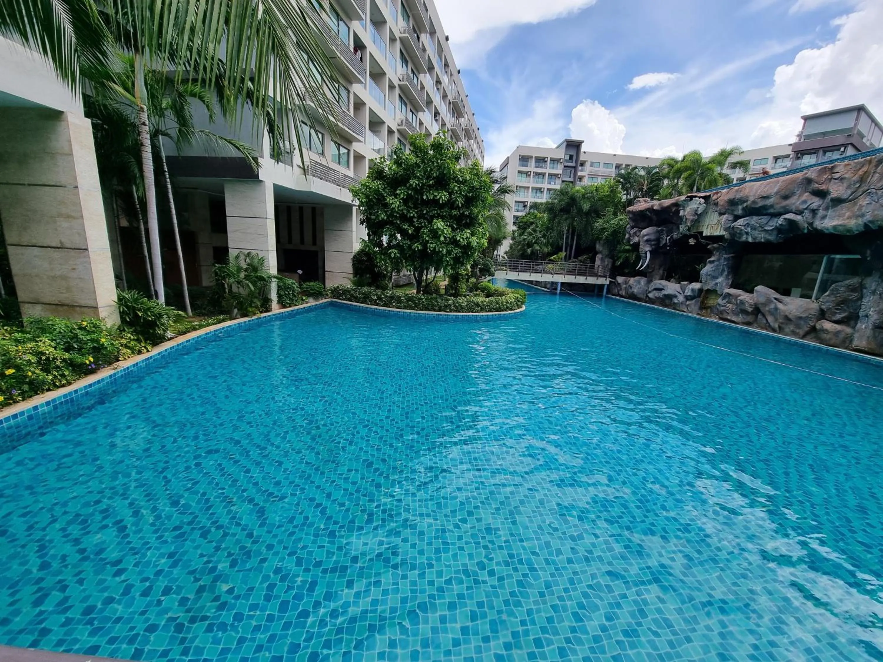 Laguna beach condo resort 3 maldives pattaya pool view ลากูน่า บีช คอนโด รีสอร์ต 3 พัทยา