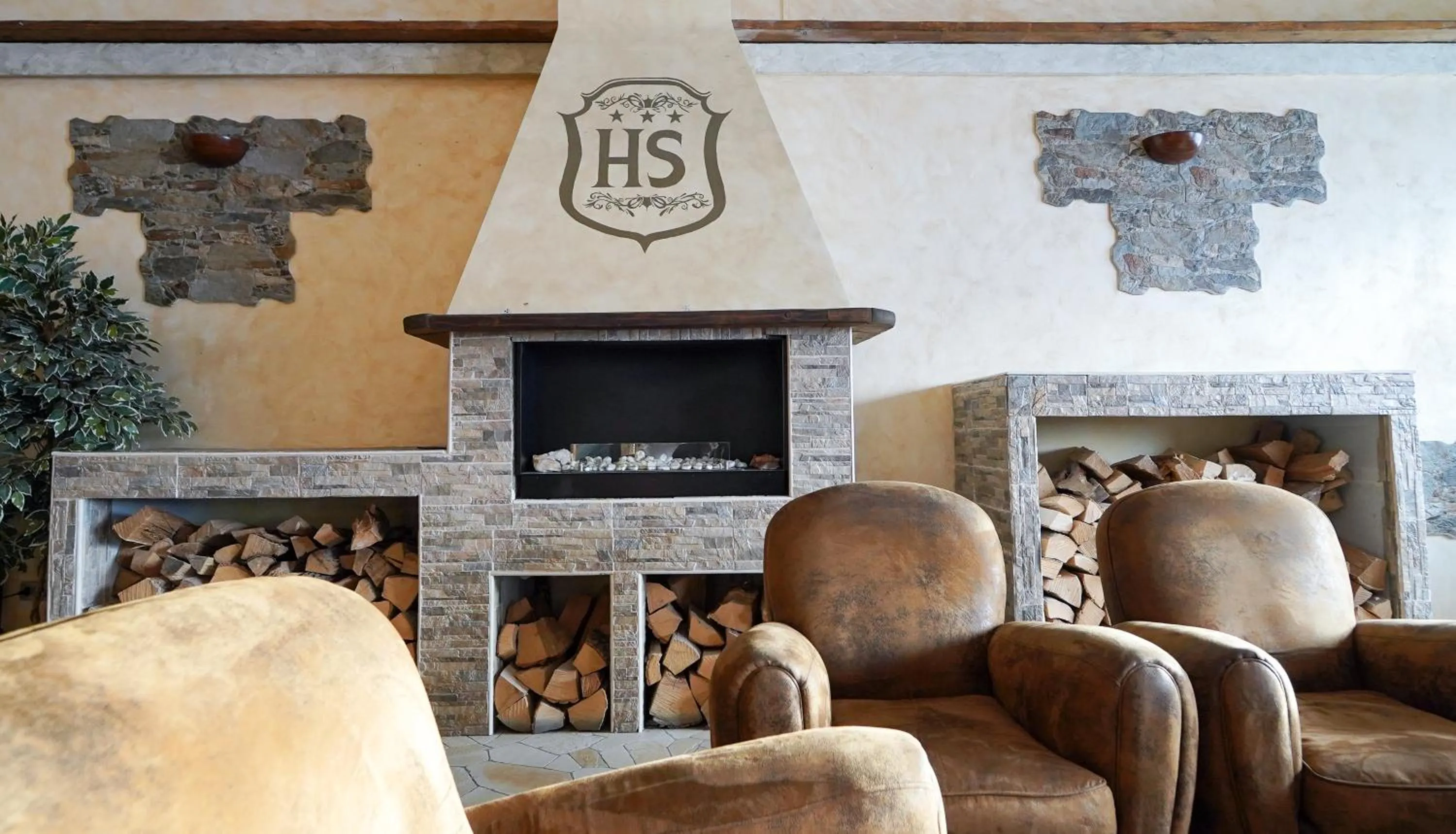 Lobby or reception in Hotel lo Stambecco