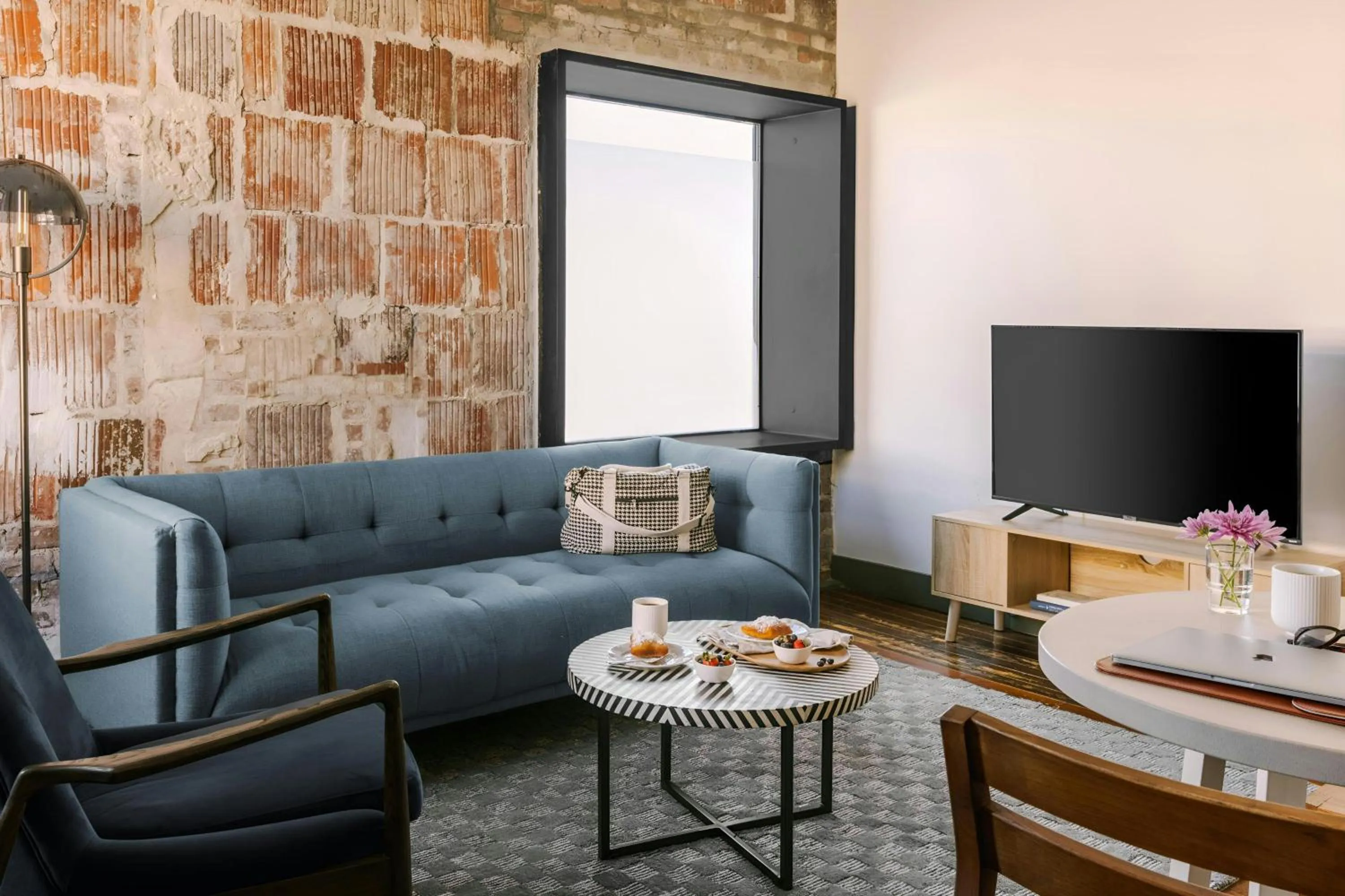 Living room in Sonder by Marriott Bonvoy The Schaeffer Apartments French Quarter