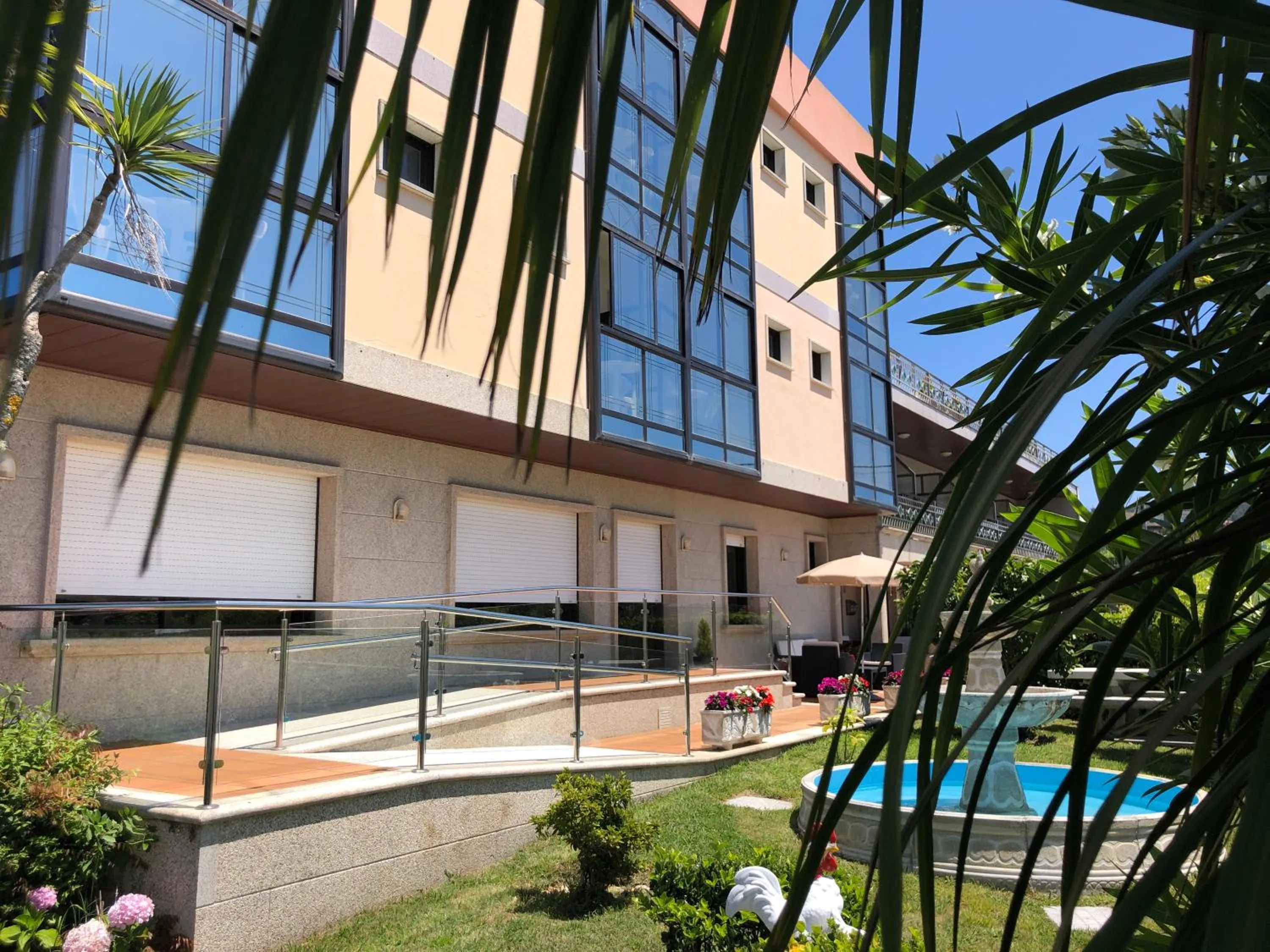 Property building in Hotel Florida