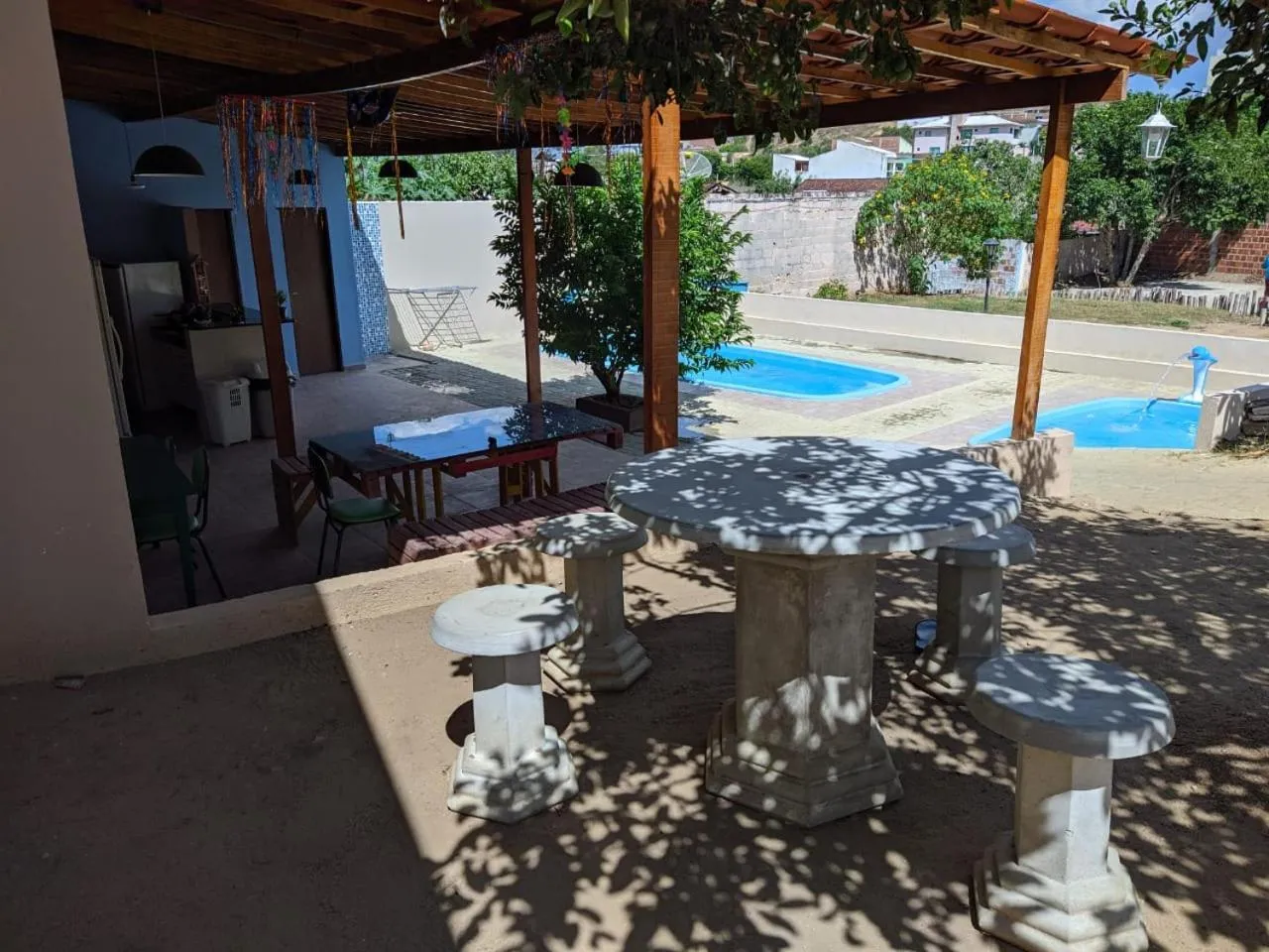 Swimming pool in Pousada Viana