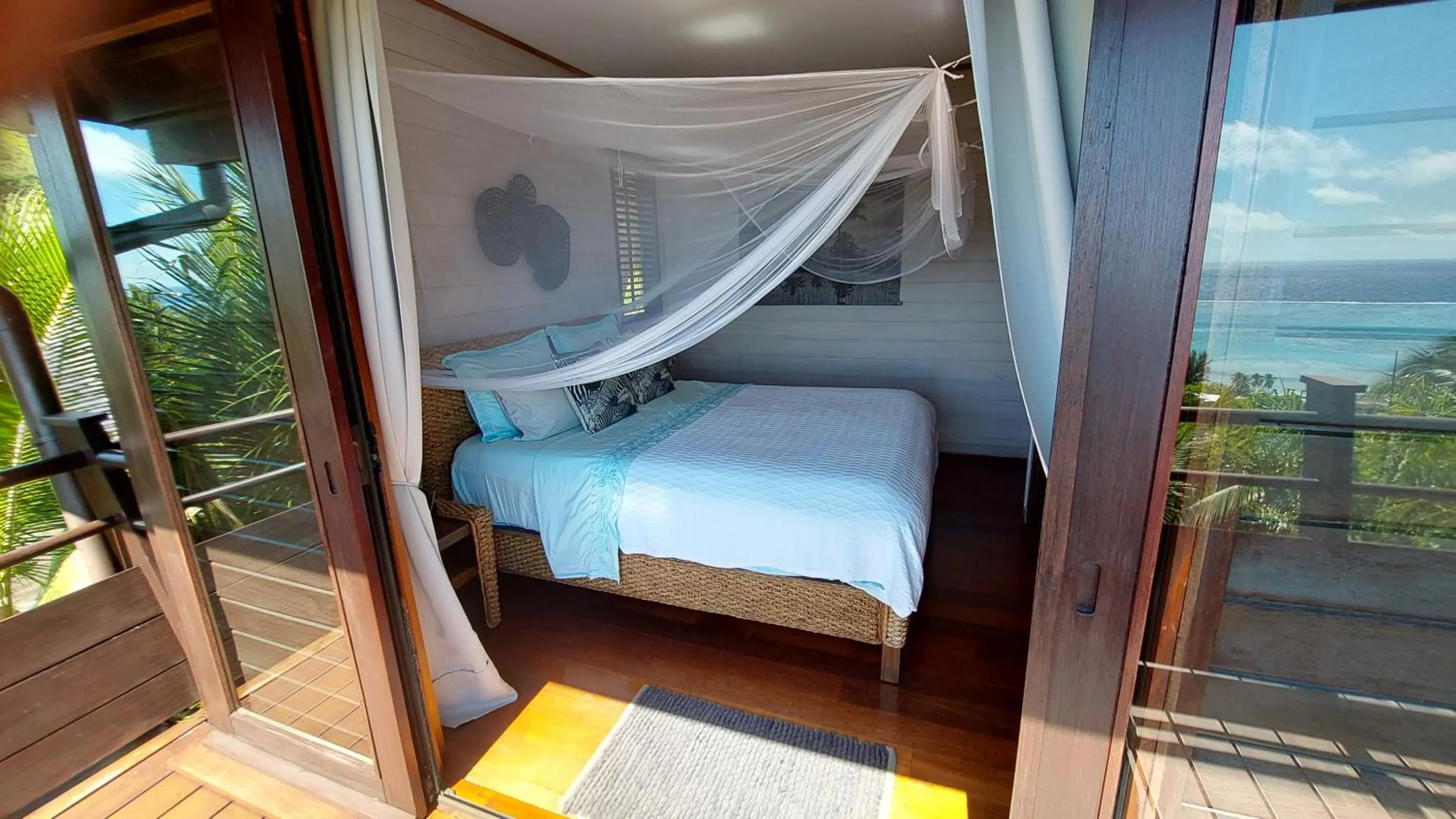 Bed in Villa Honu - Legends Residences - Stunning Ocean Views