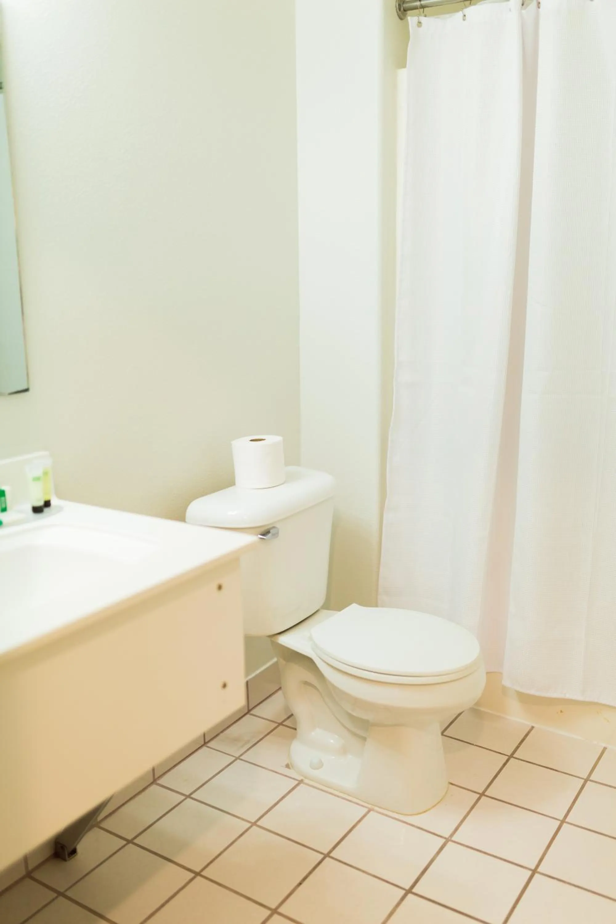 Bathroom in Two Sunsets Hotel