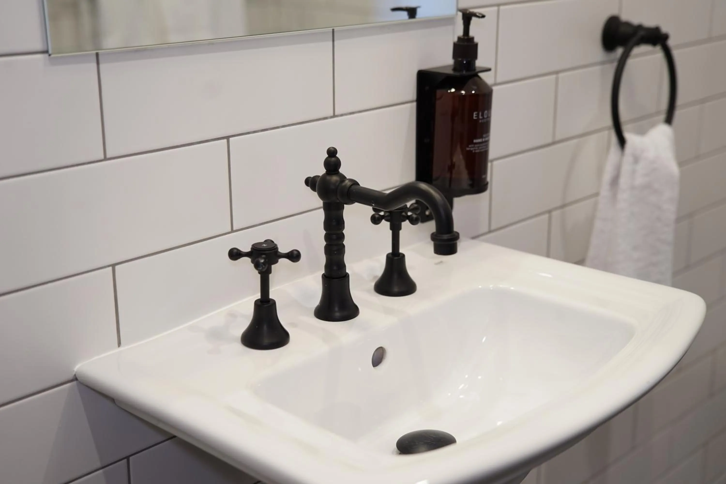 Bathroom in Hotel Queanbeyan Canberra