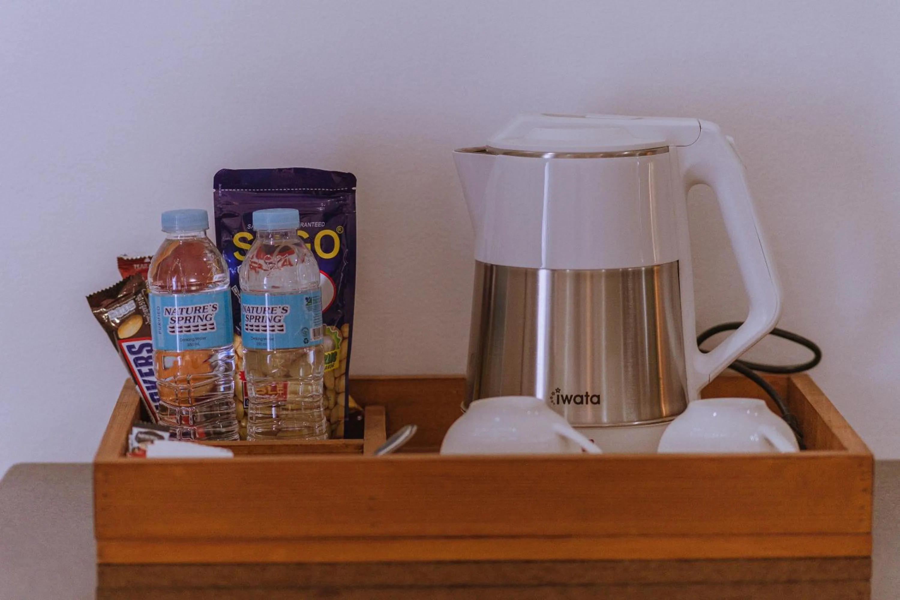 Coffee/tea facilities in Thistle Inn