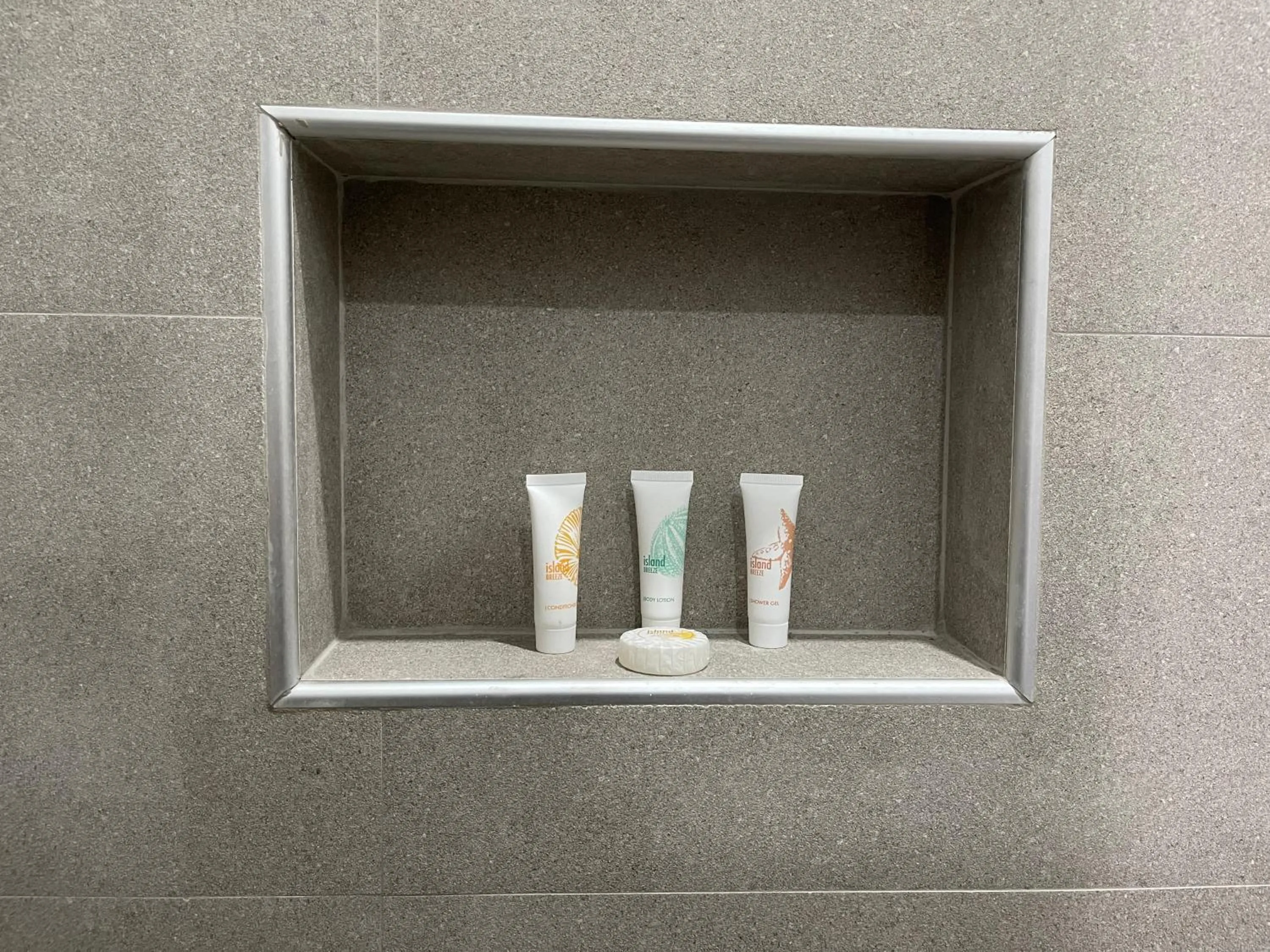 Bathroom in Thistle Inn