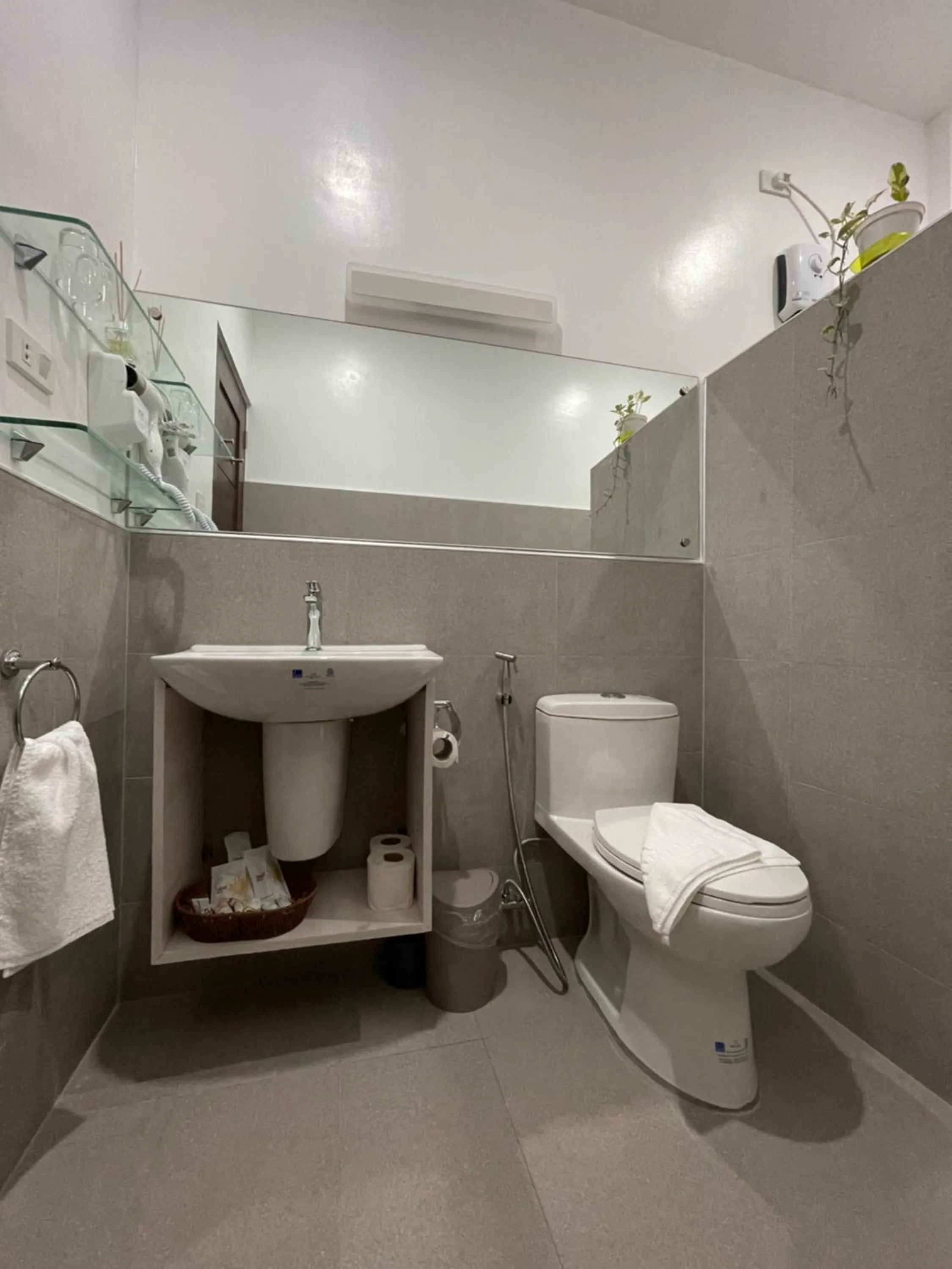 Bathroom in Thistle Inn