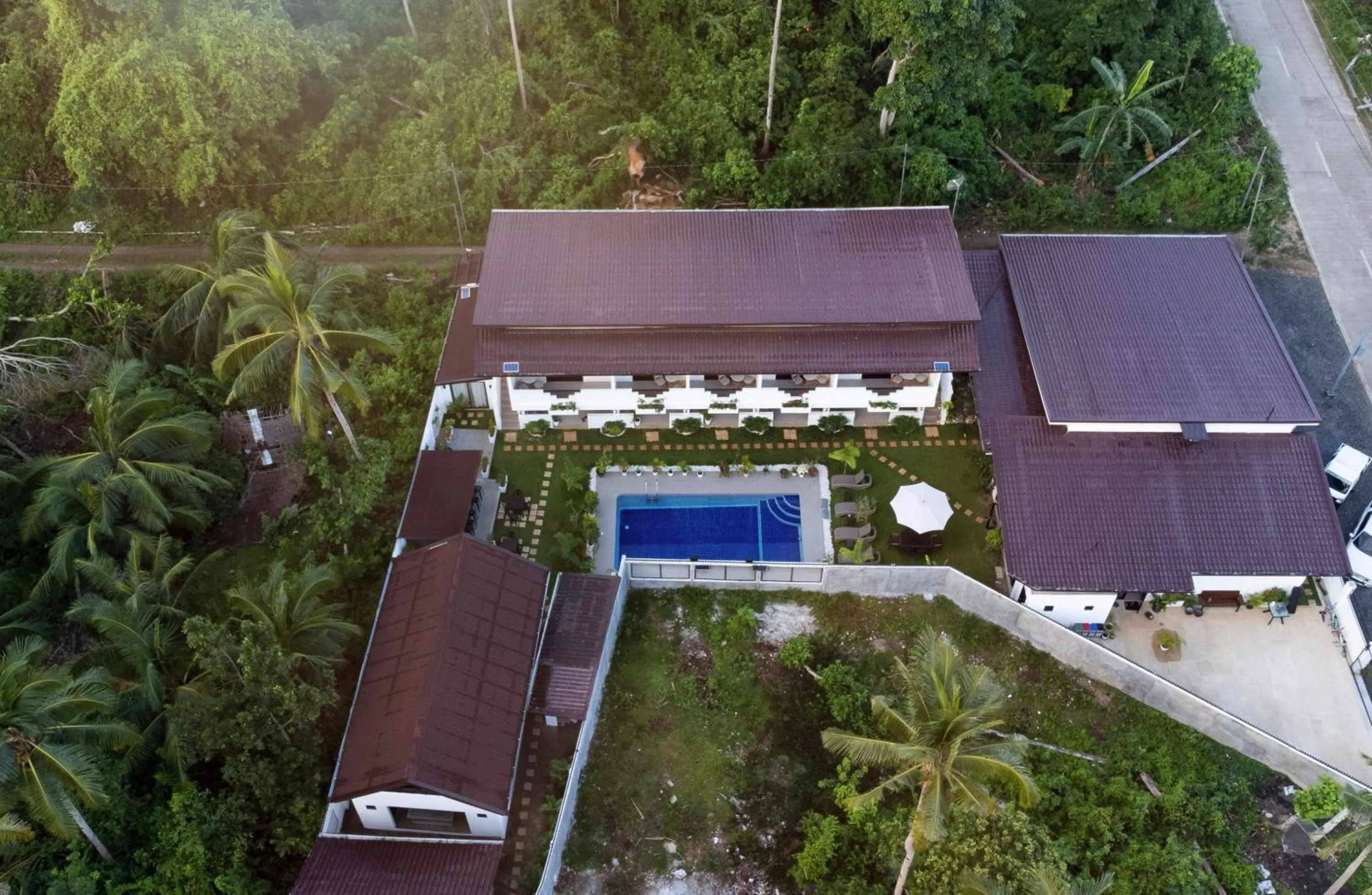 Property building in Thistle Inn