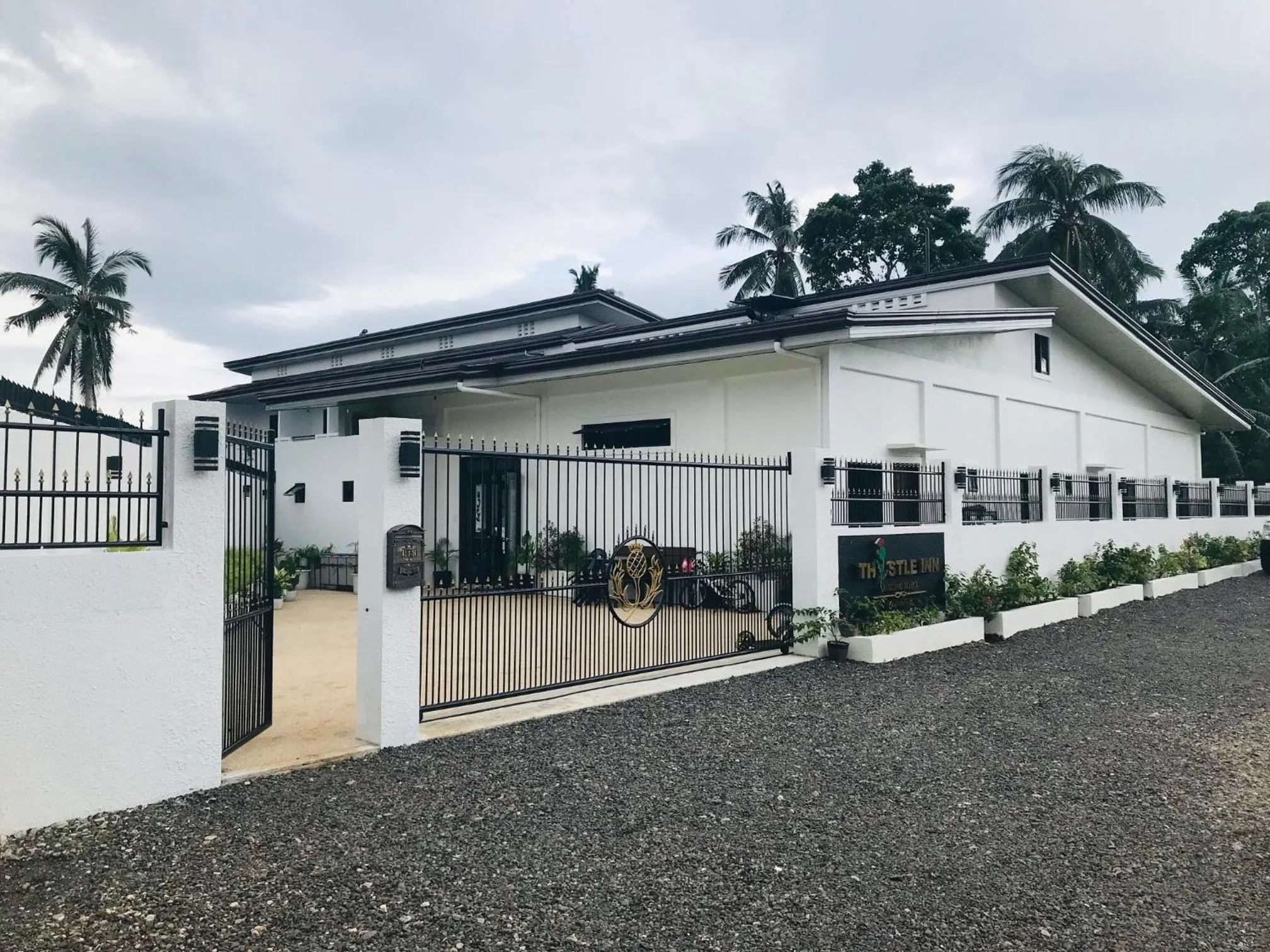 Property building in Thistle Inn