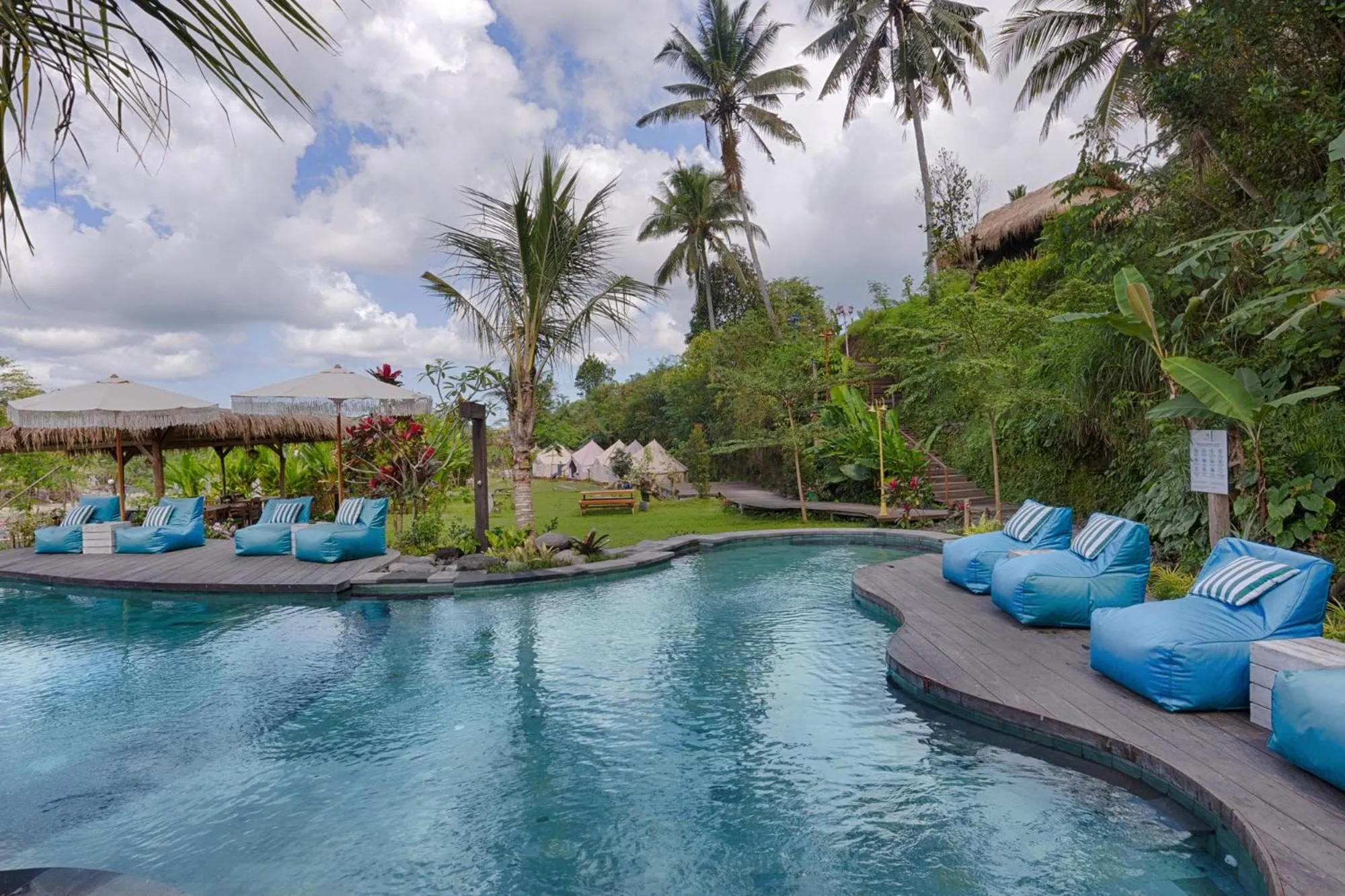 Swimming pool in Natya River Sidemen