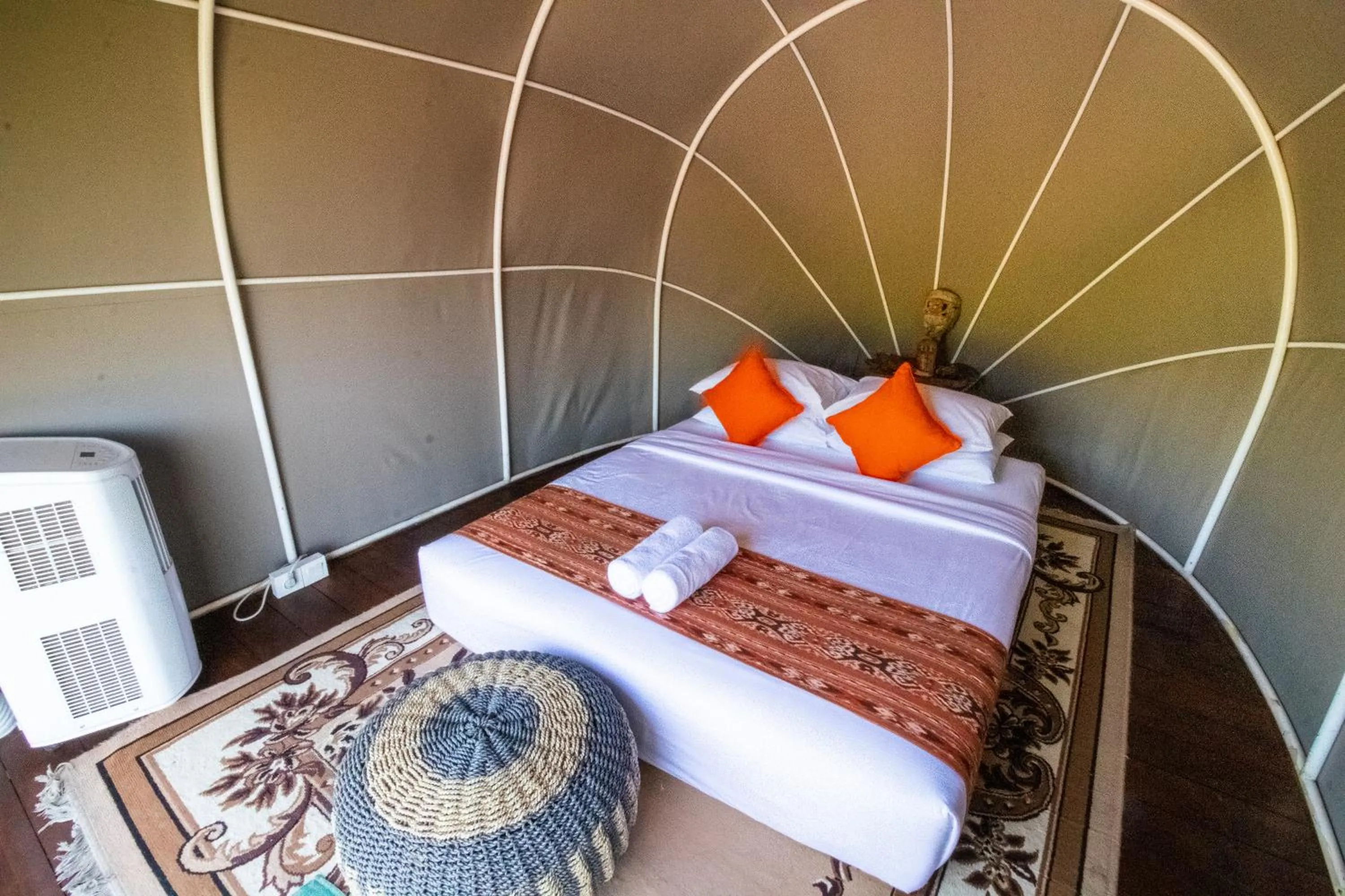 Bedroom, Bed in Natya River Sidemen