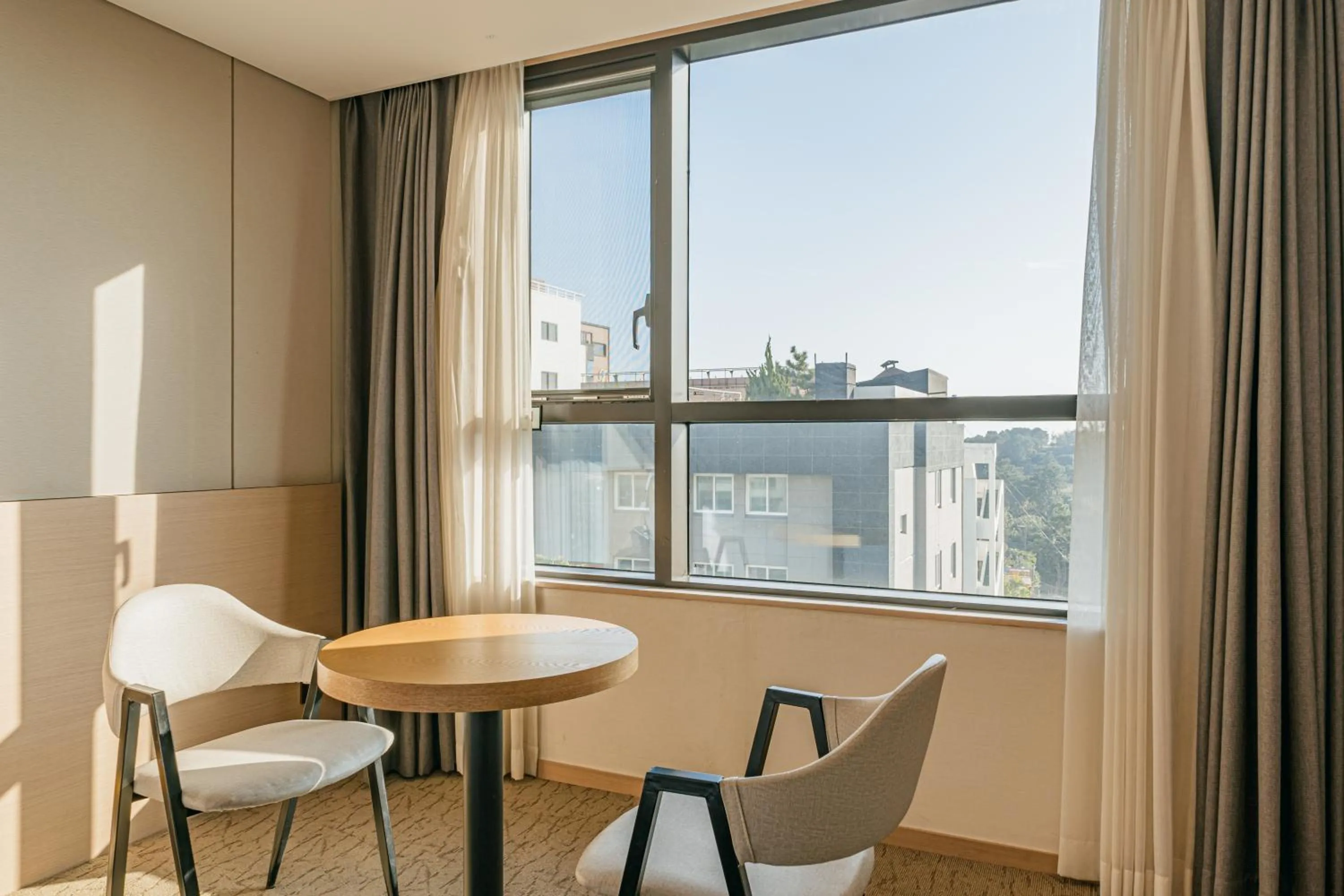Seating area in Hotel Zinc