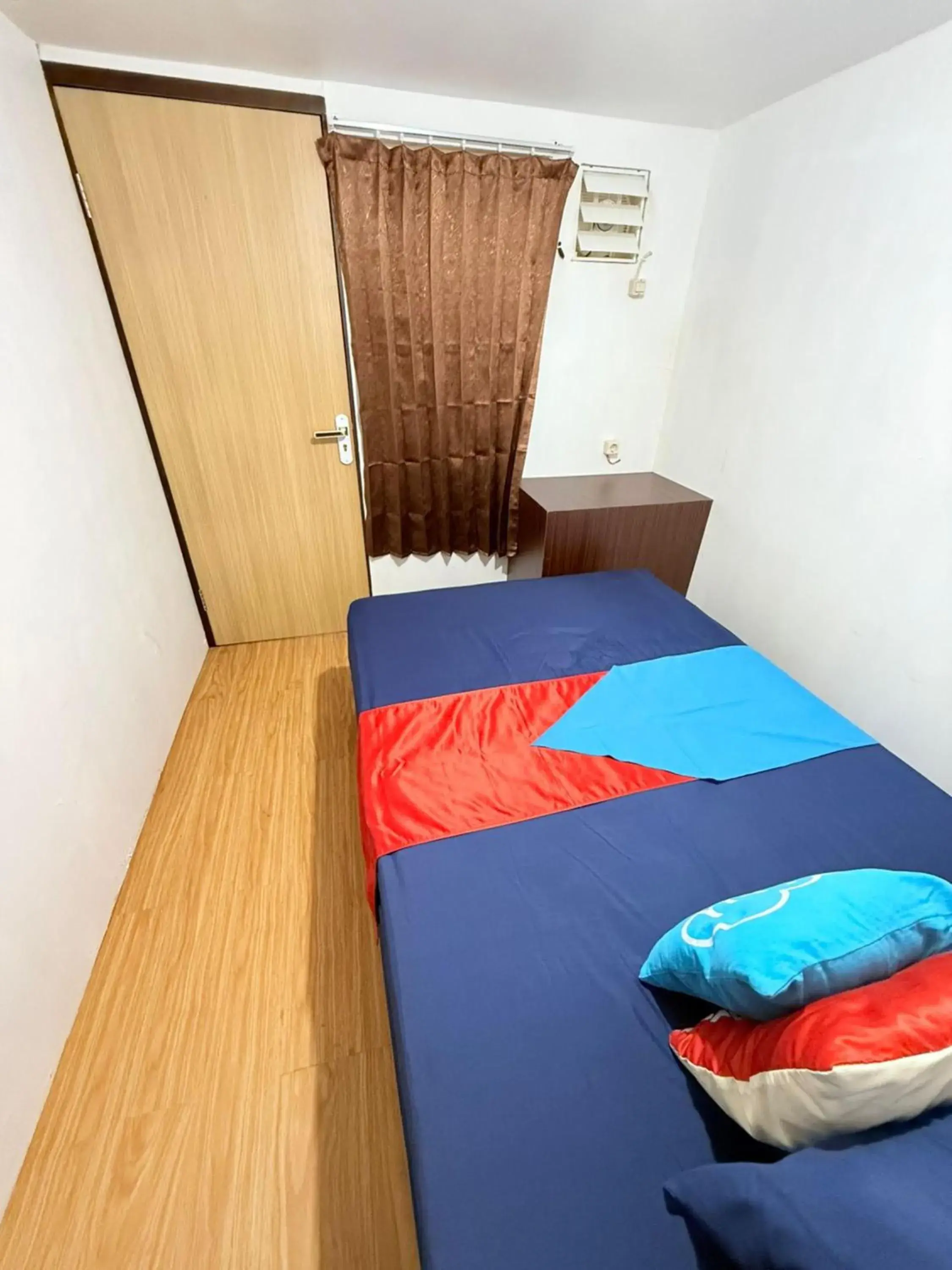 Standard Double Room with Fan in Ambon Residence Syariah Standard Double Room with Fan in Ambon Residence Syariah