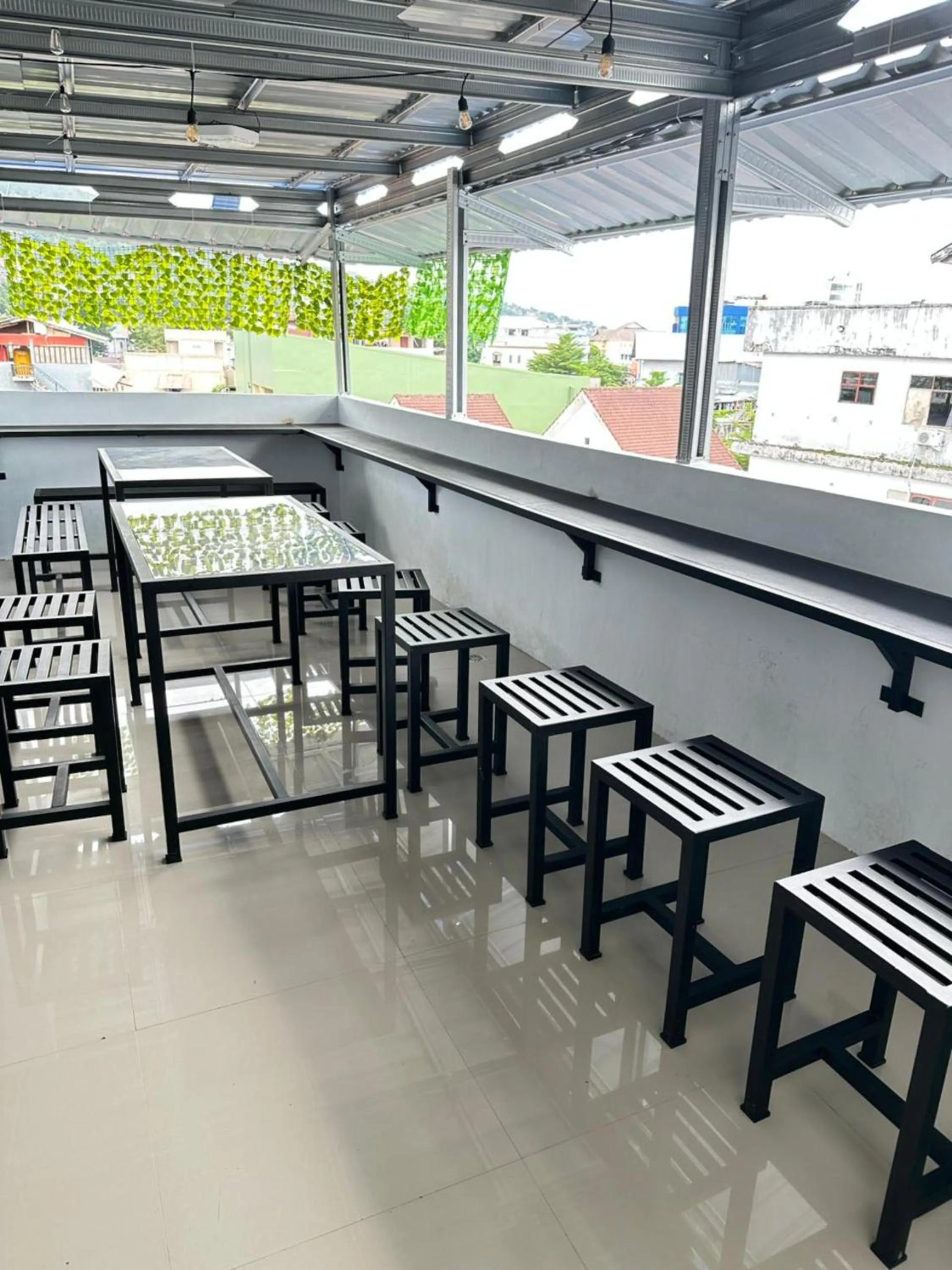 Restaurant/places to eat in Ambon Residence Syariah