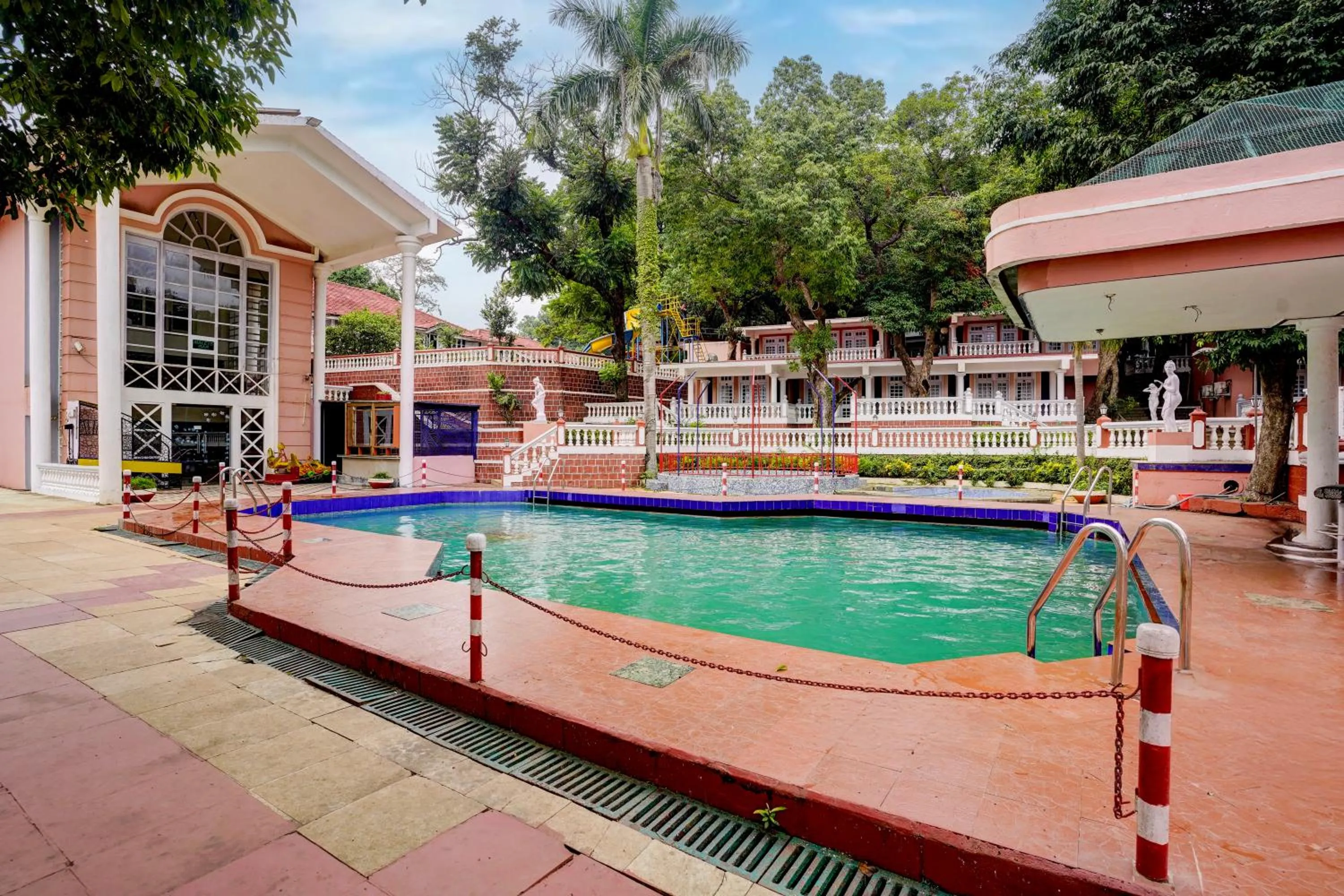 Swimming pool in The Byke Heritage Resort - Matheran
