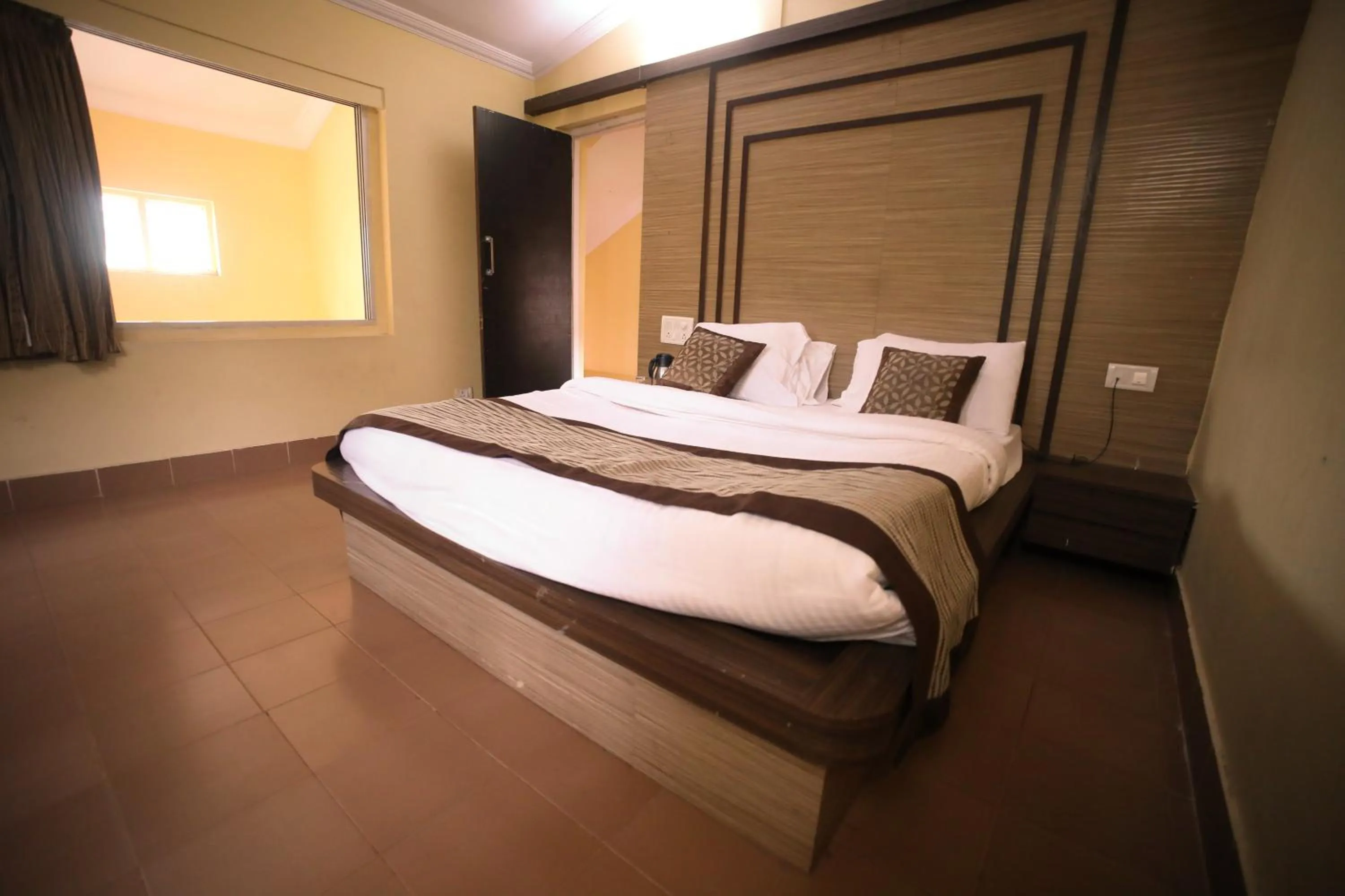 Bed in The Byke Heritage Resort - Matheran