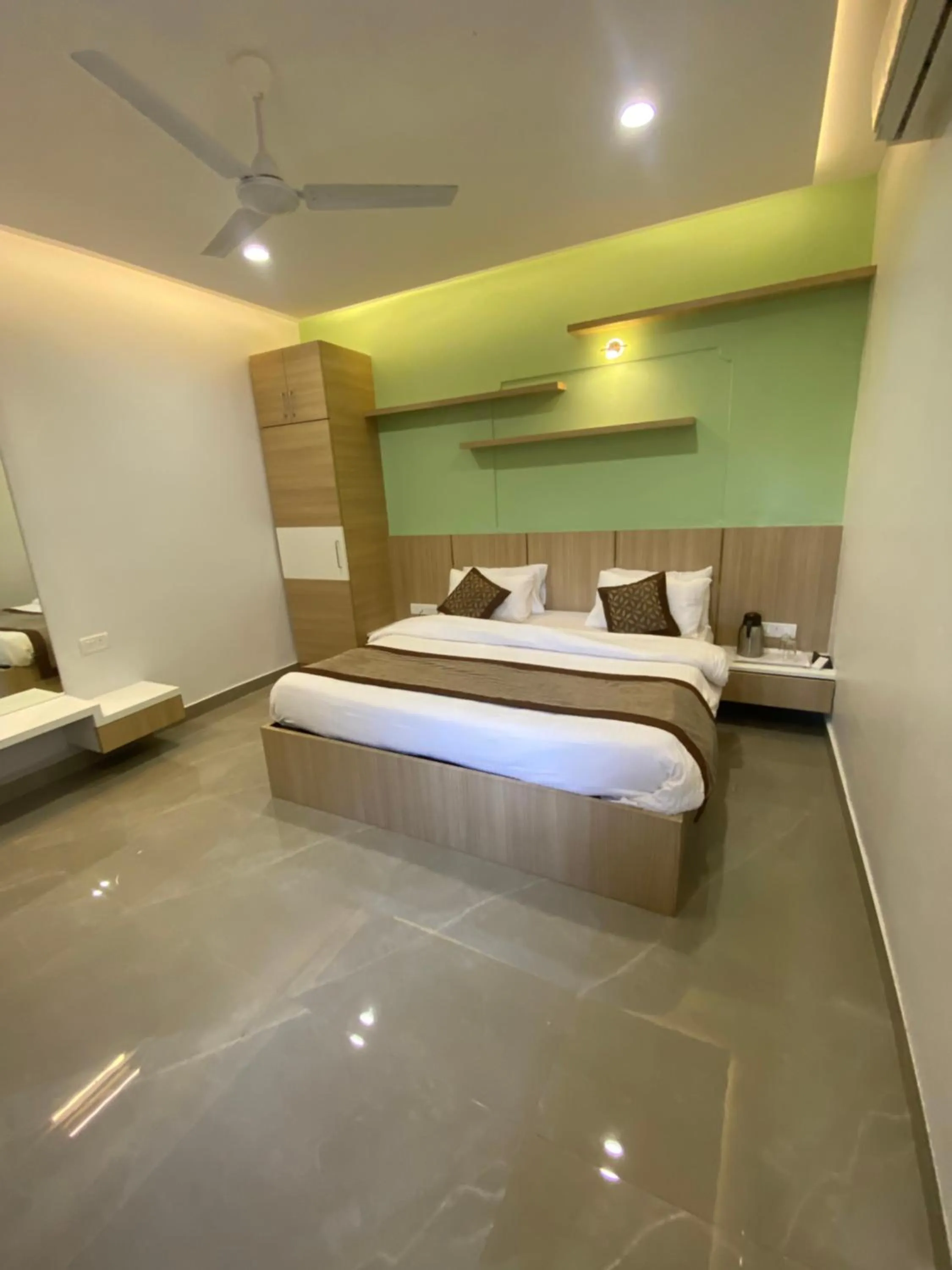 View (from property/room), Bed in The Byke Heritage Resort - Matheran