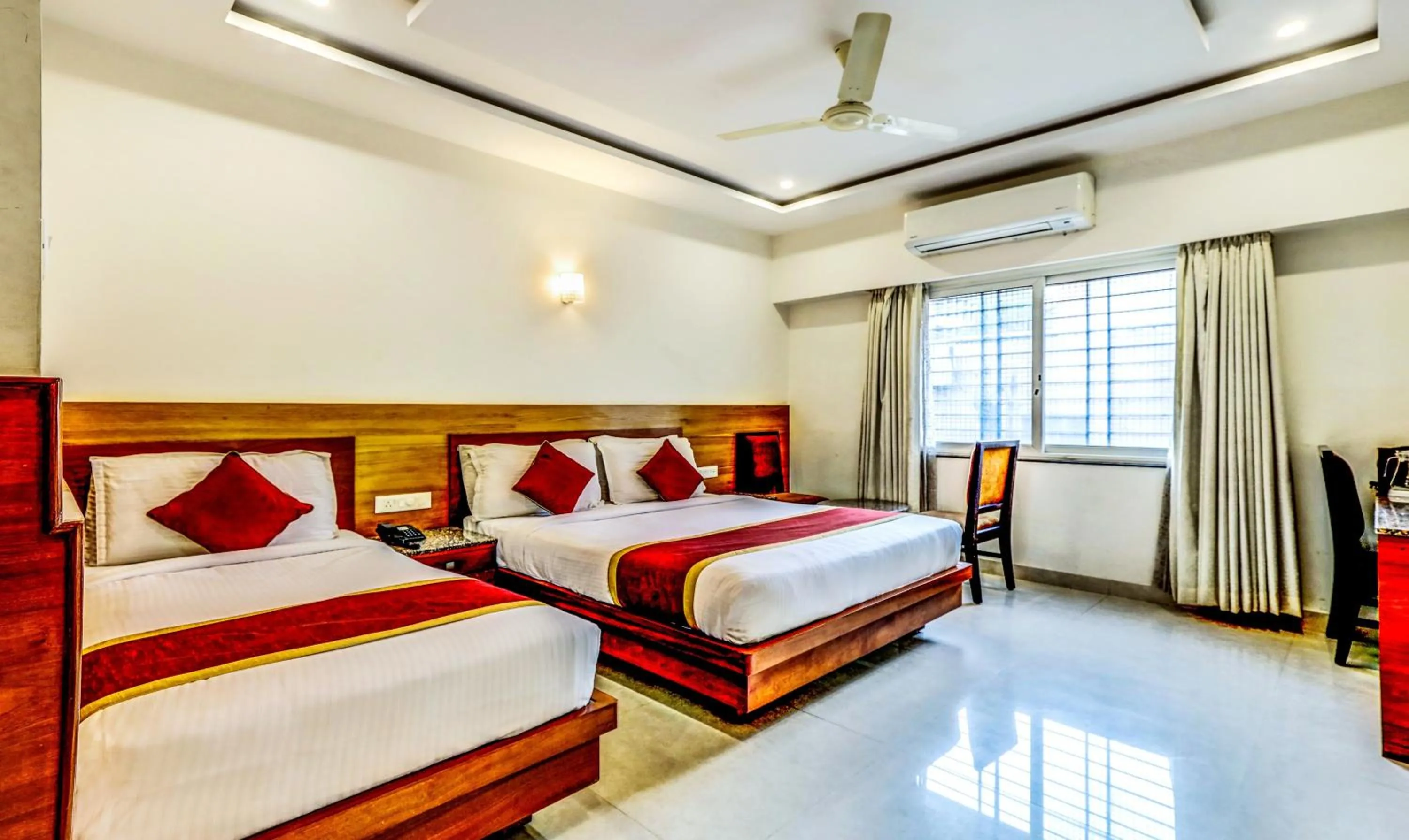 Photo of the whole room, Bed in Hotel U.T.Elegance