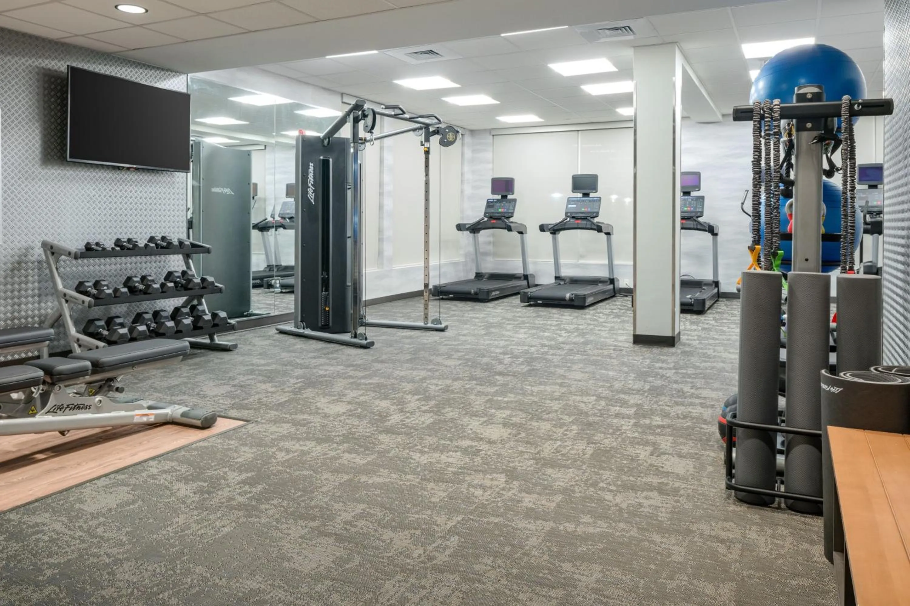 Fitness centre/facilities in Fairfield by Marriott Inn & Suites Albertville