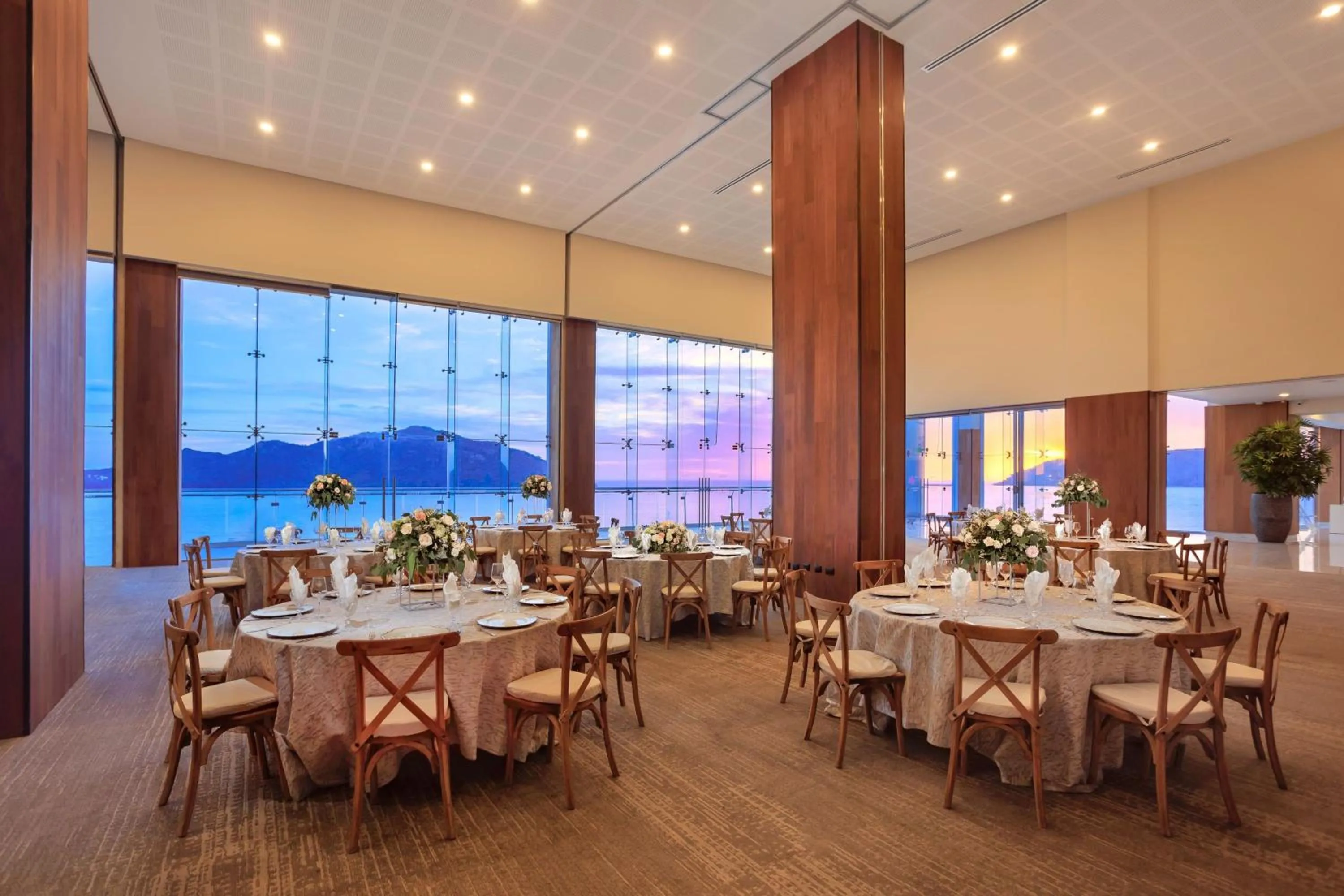 Meeting/conference room in Courtyard by Marriott Mazatlan Beach Resort