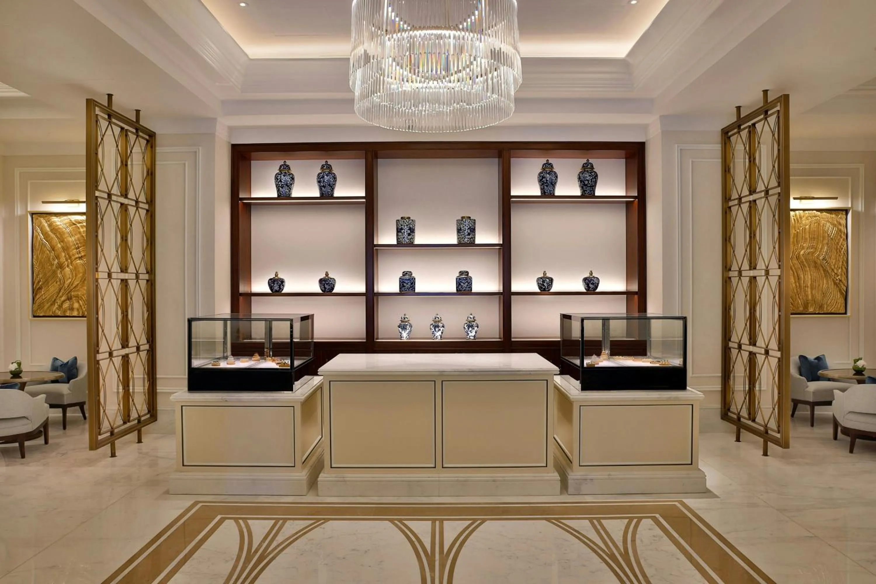 Lounge or bar in The Ritz-Carlton, Amman