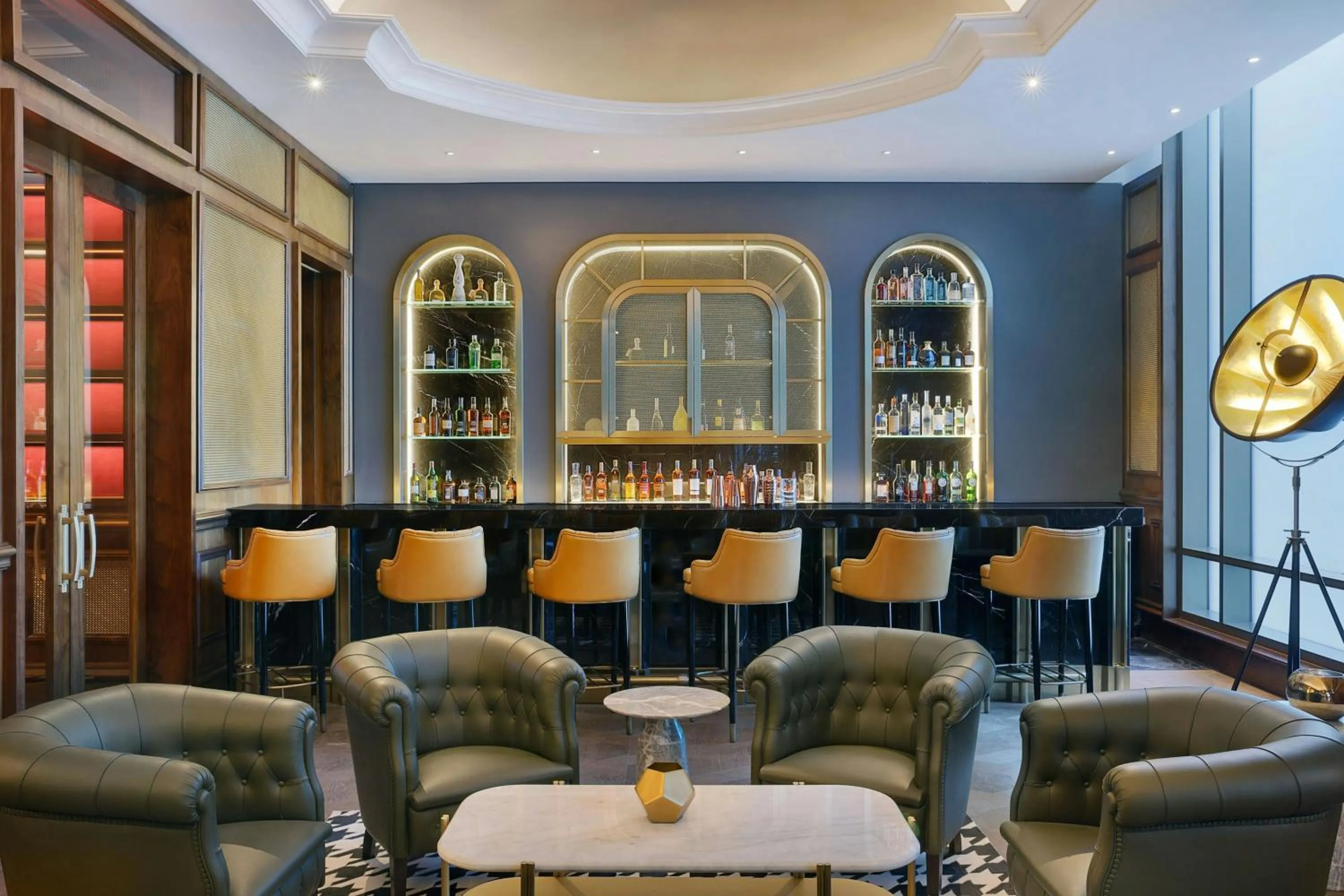 Lounge or bar in The Ritz-Carlton, Amman