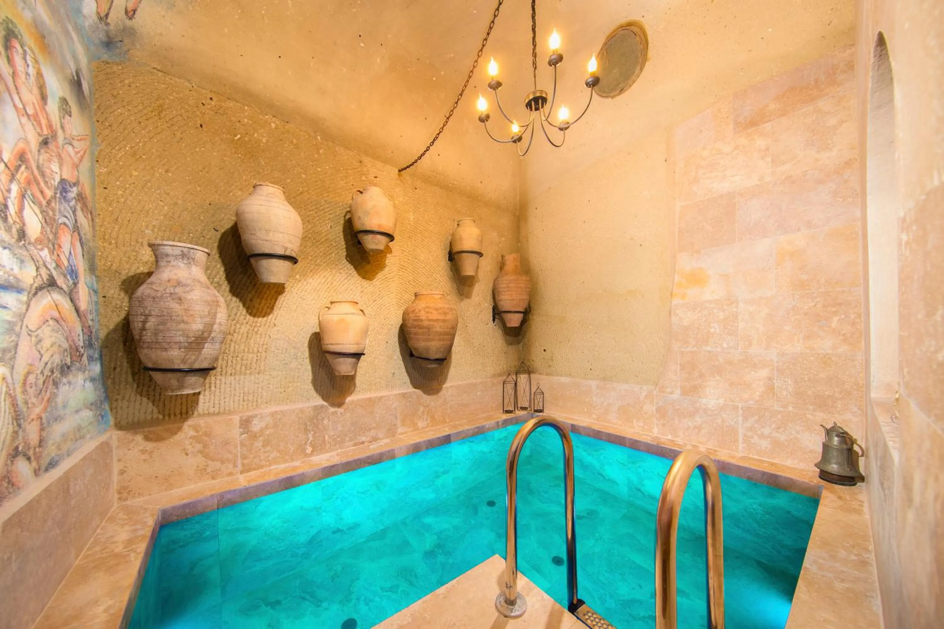 Swimming pool in Cappa Via Cave Hotel