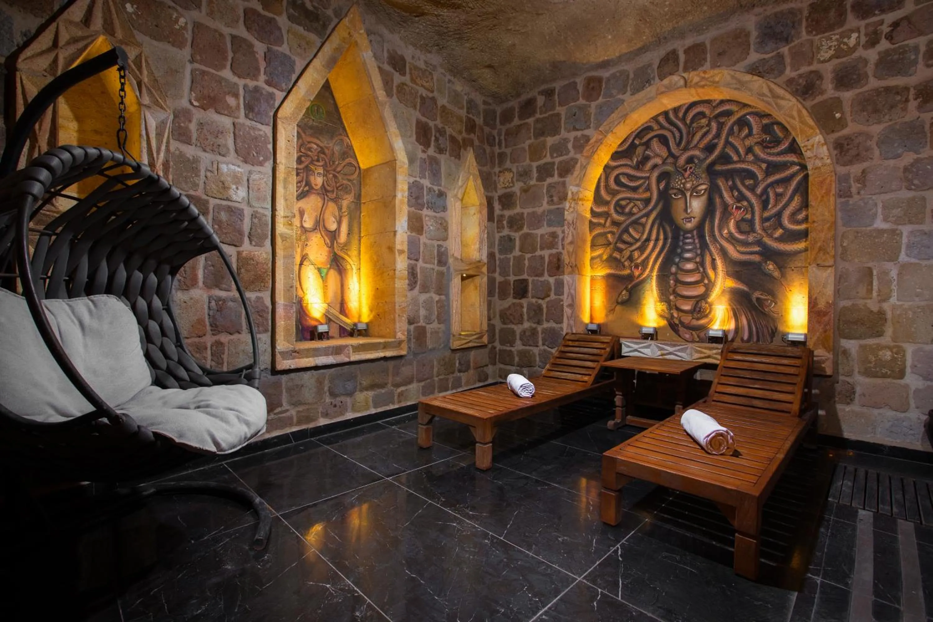 Seating area in Cappa Via Cave Hotel