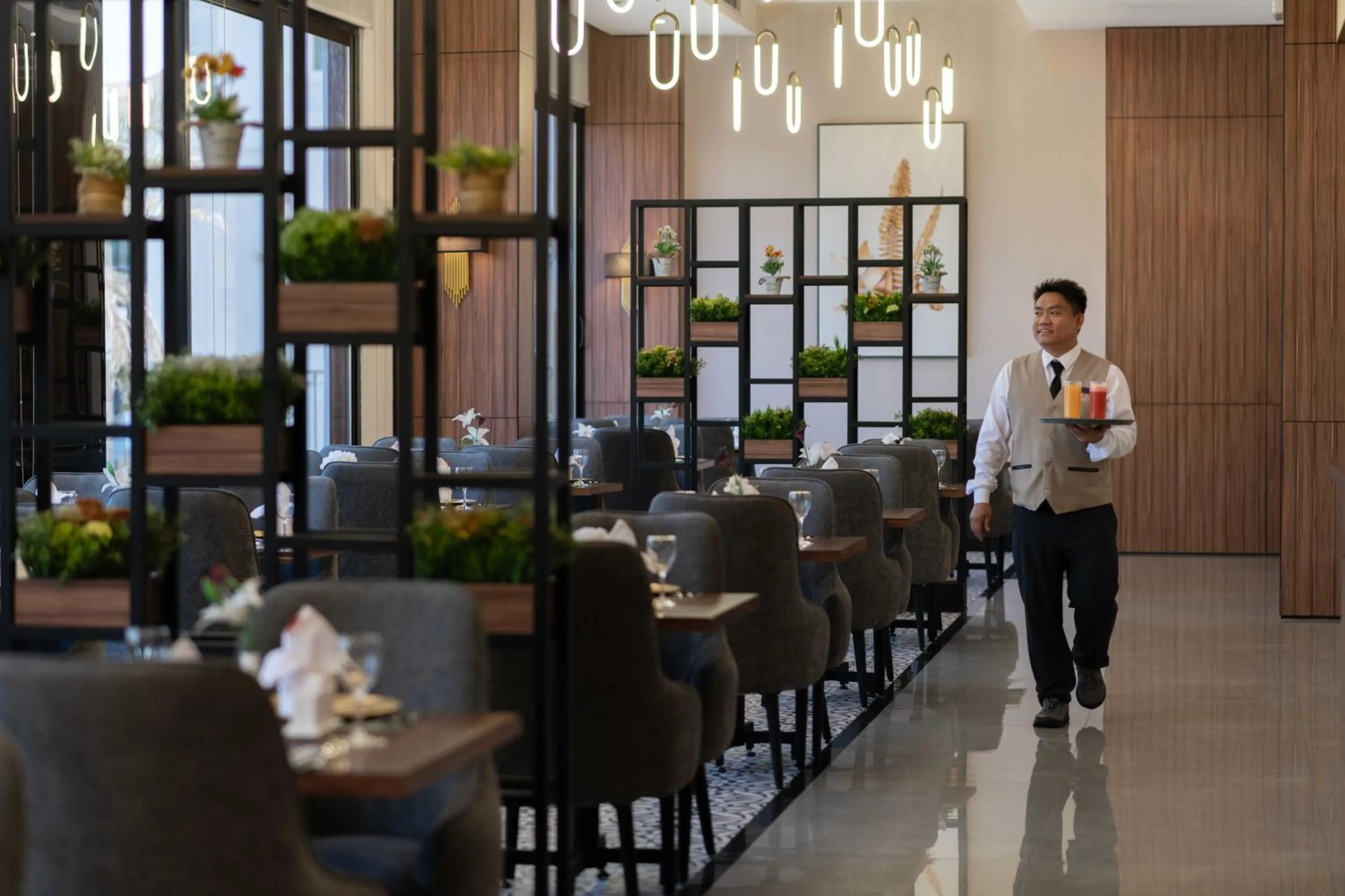 Warwick Al Jubail Hotel