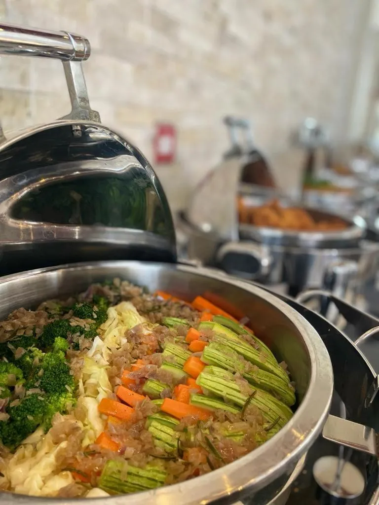 Food and drinks in Warwick Al Jubail Hotel