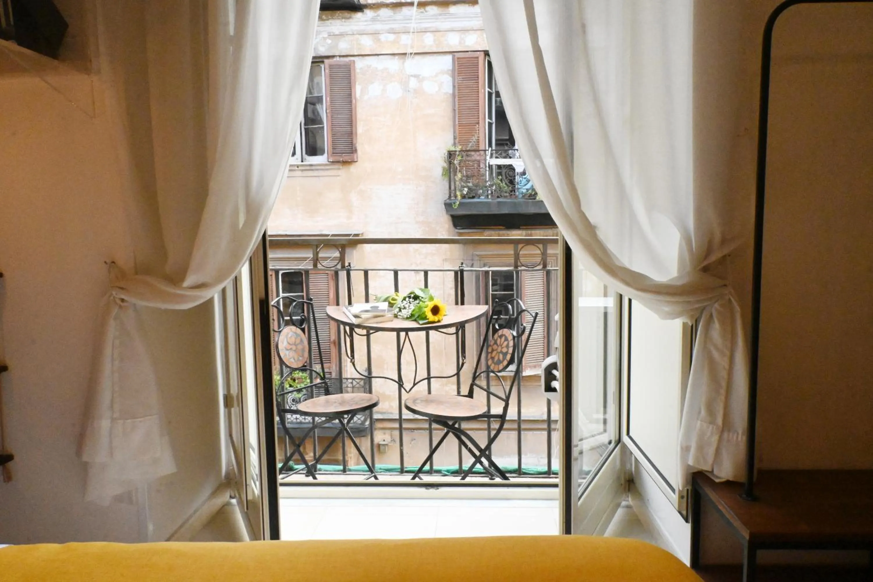 Balcony/Terrace in Napoli Cityscape
