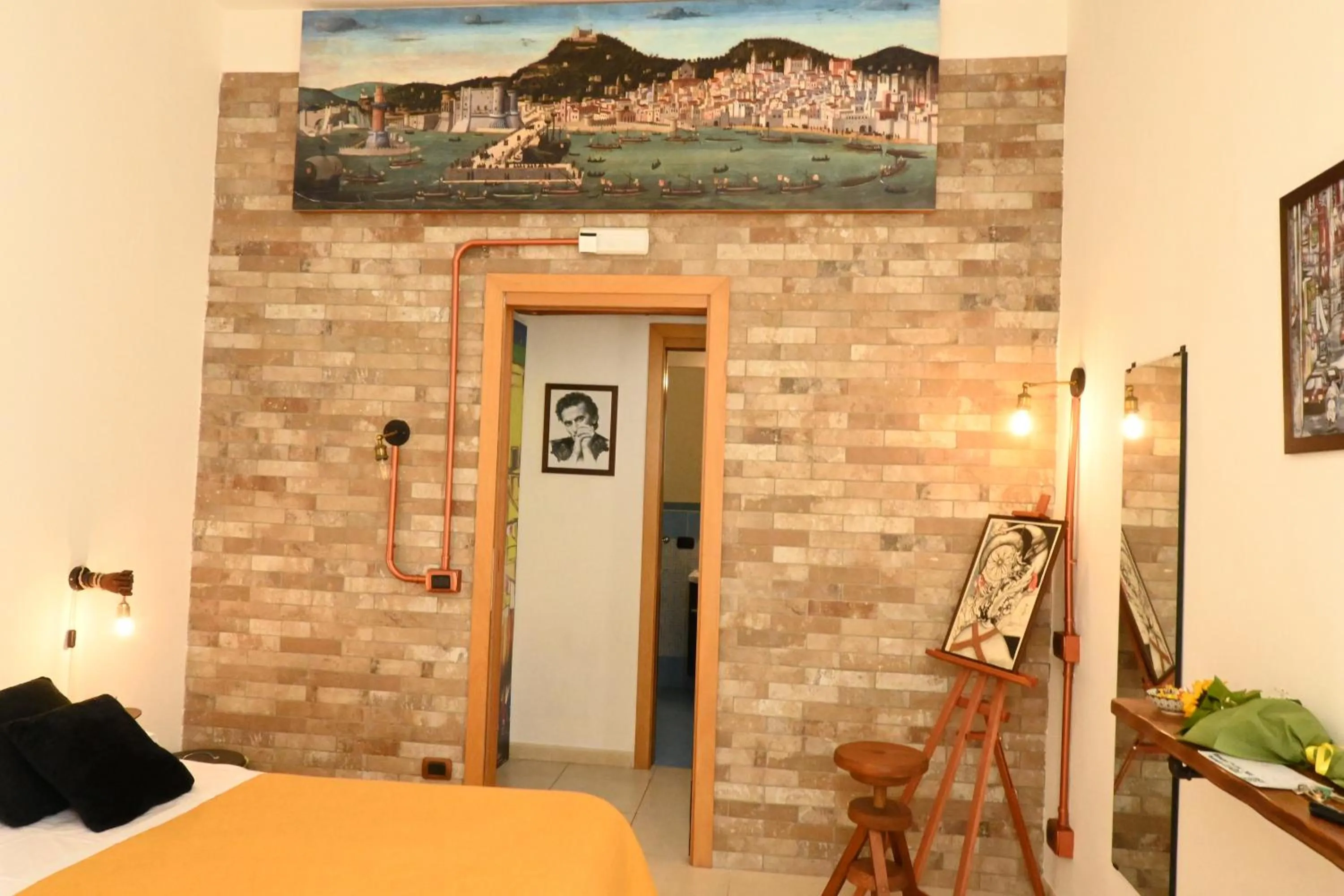 Bed in Napoli Cityscape