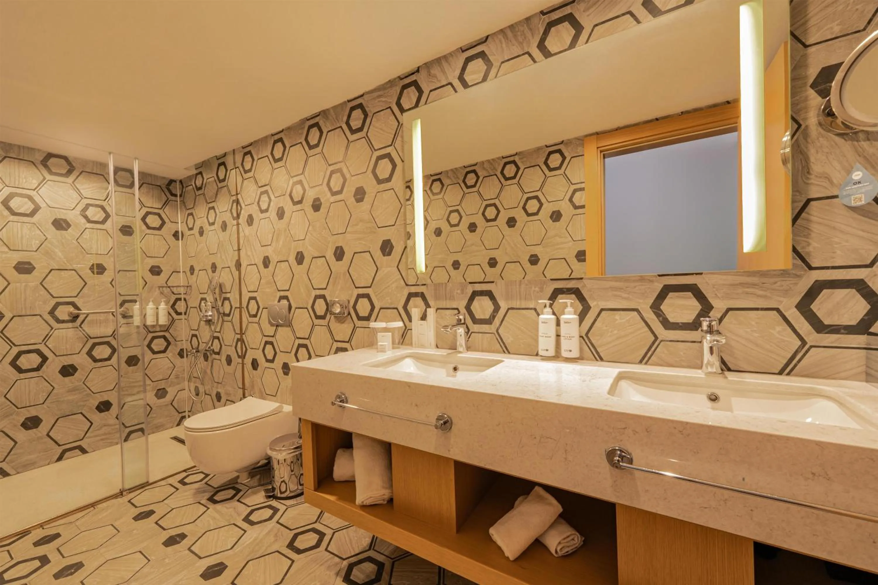 Bathroom in Radisson Hotel Istanbul Harbiye