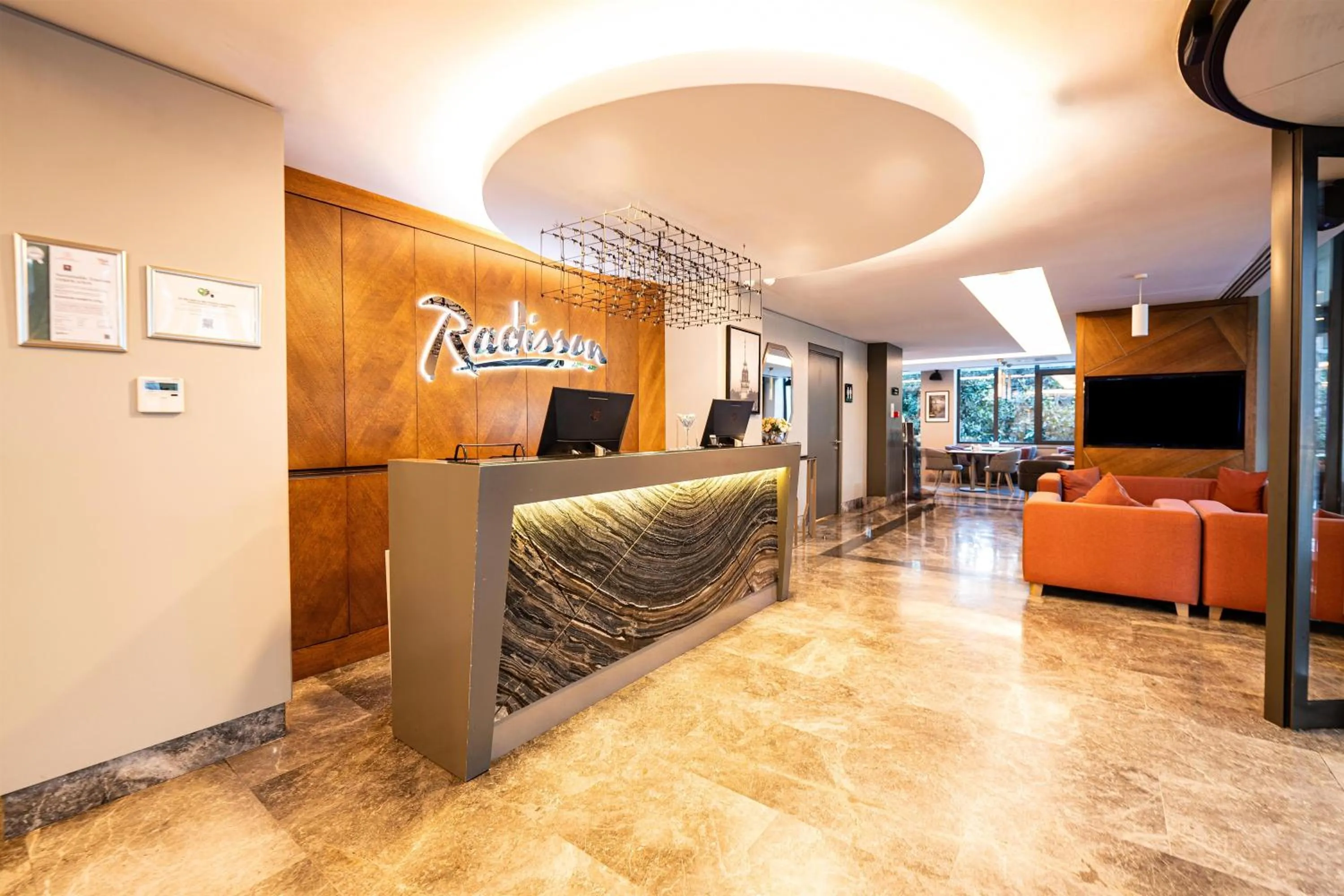 Lobby or reception in Radisson Hotel Istanbul Harbiye