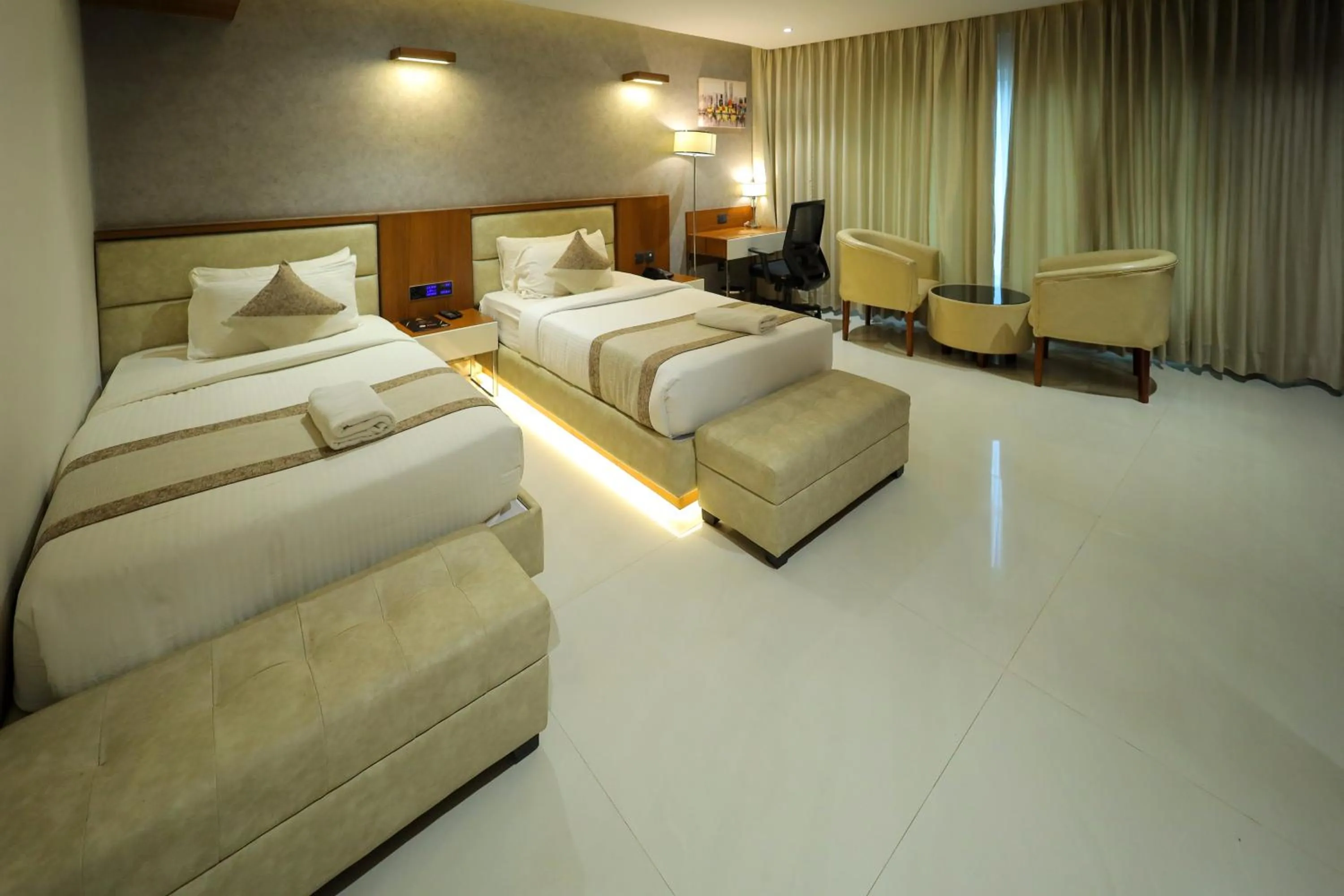 Bedroom, Bed in Royal Plaza Suites by RAK Rooms, Mangaluru