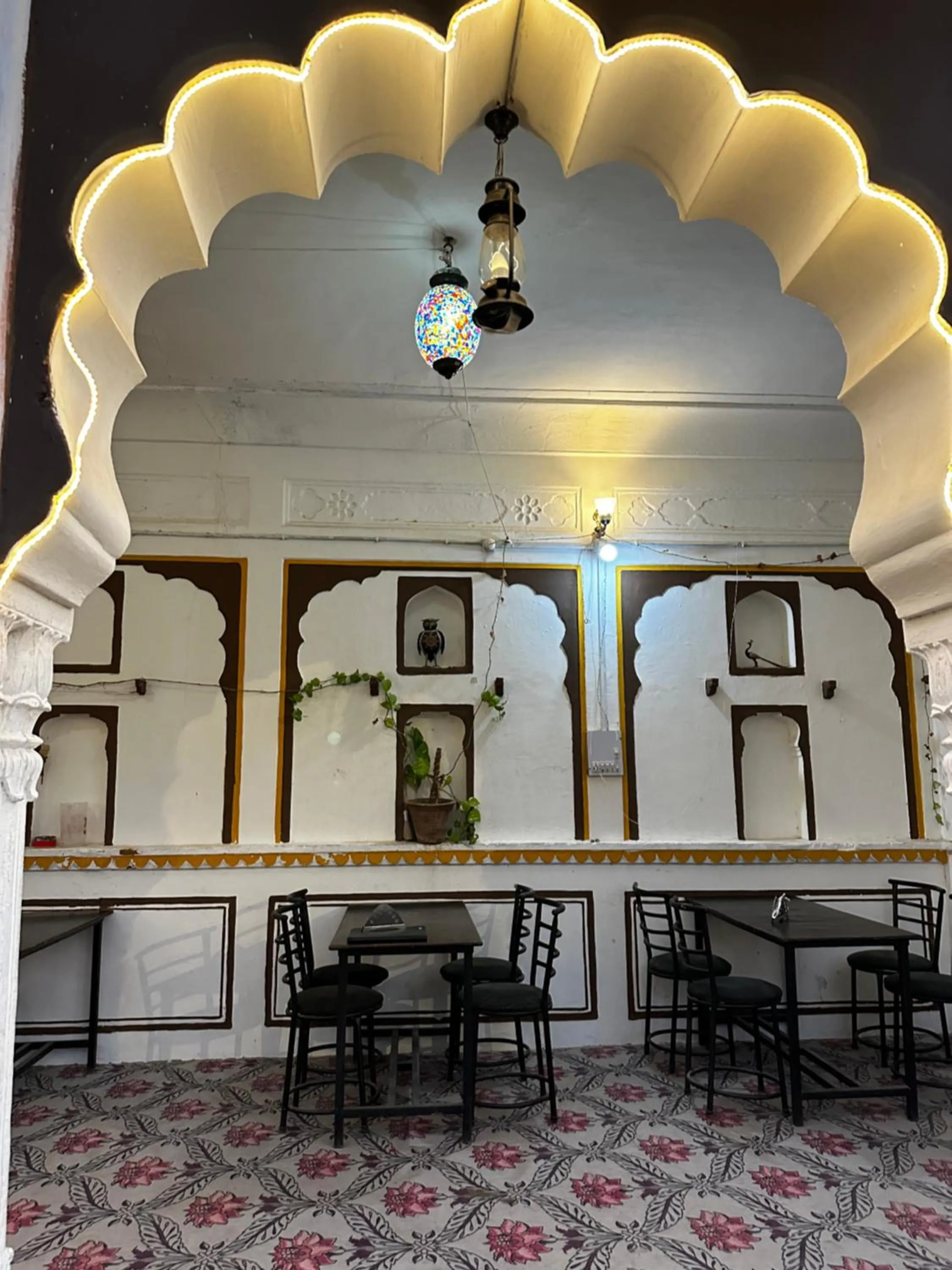 Hotel Kota kunj Heritage