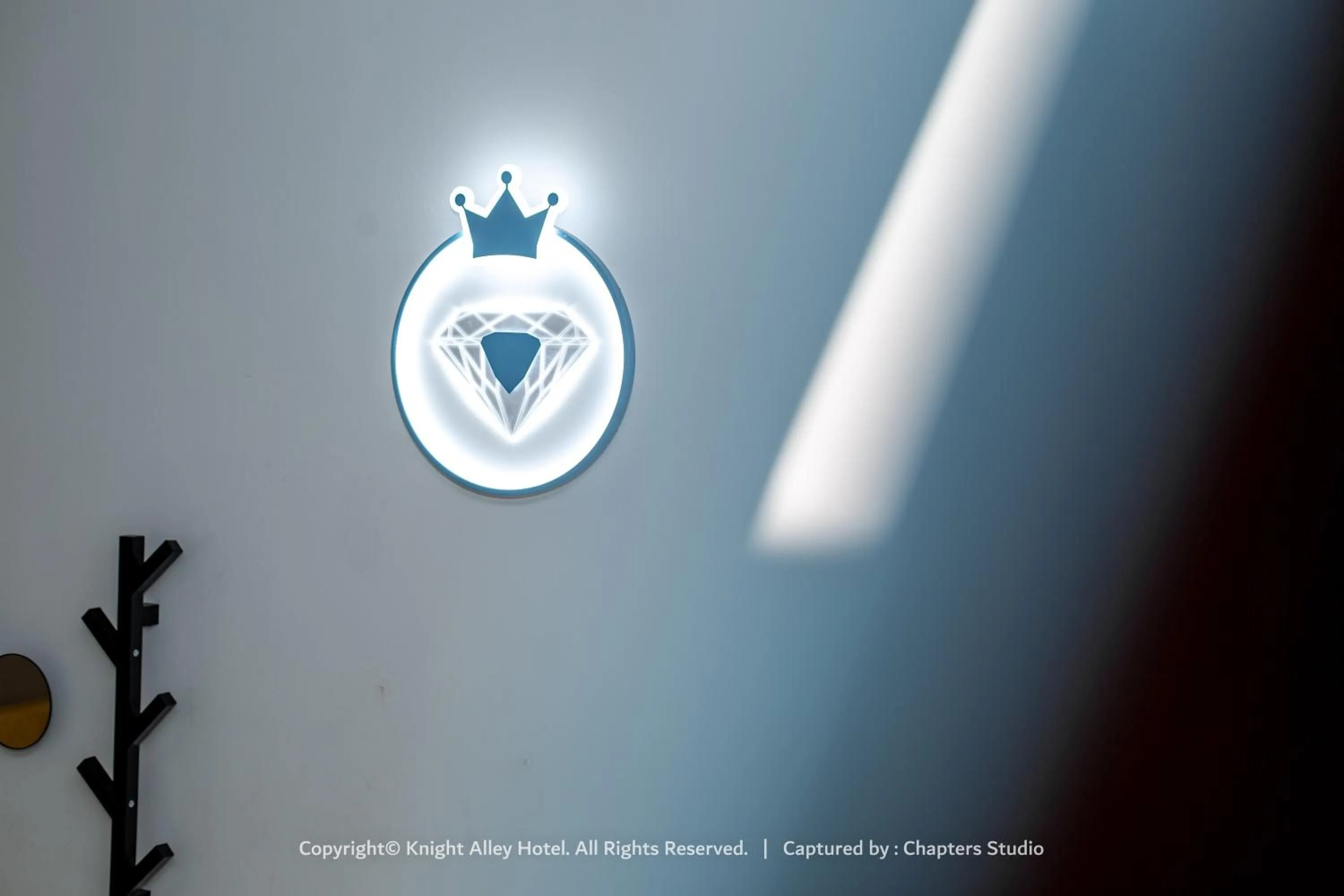 Decorative detail in Knight Alley Hotel