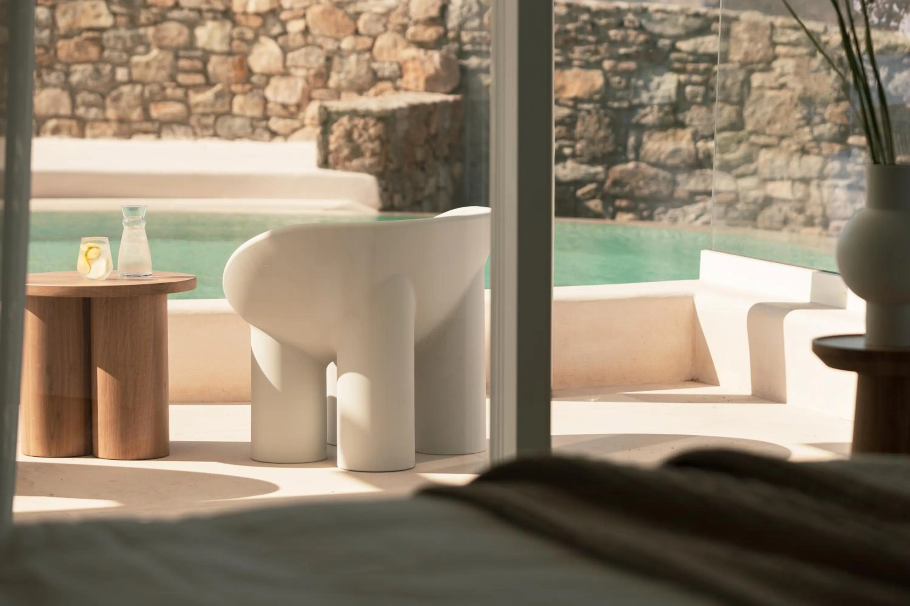 Seating area in Lovia Mykonos