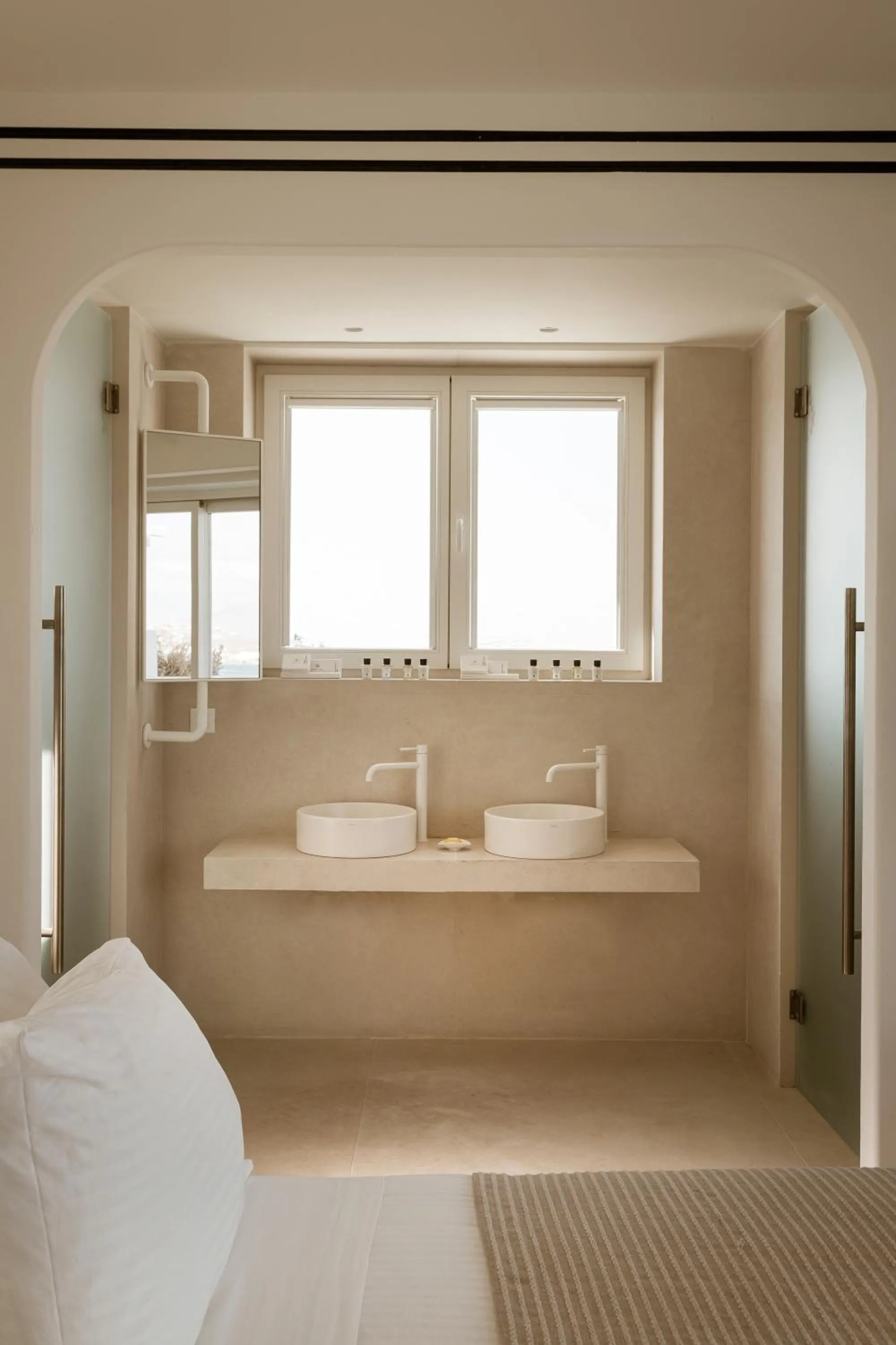 Bathroom, Bed in Lovia Mykonos