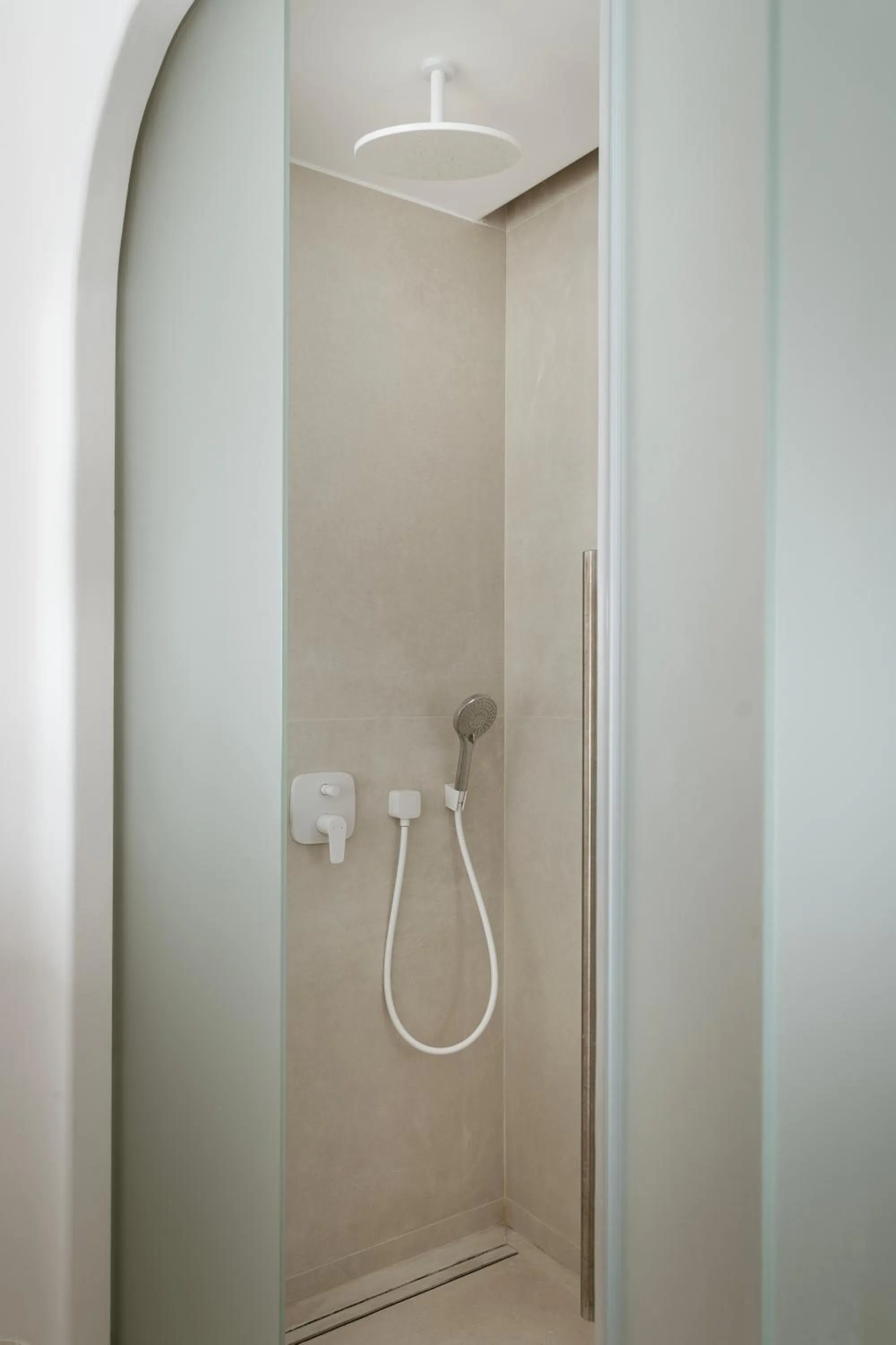 Shower in Lovia Mykonos