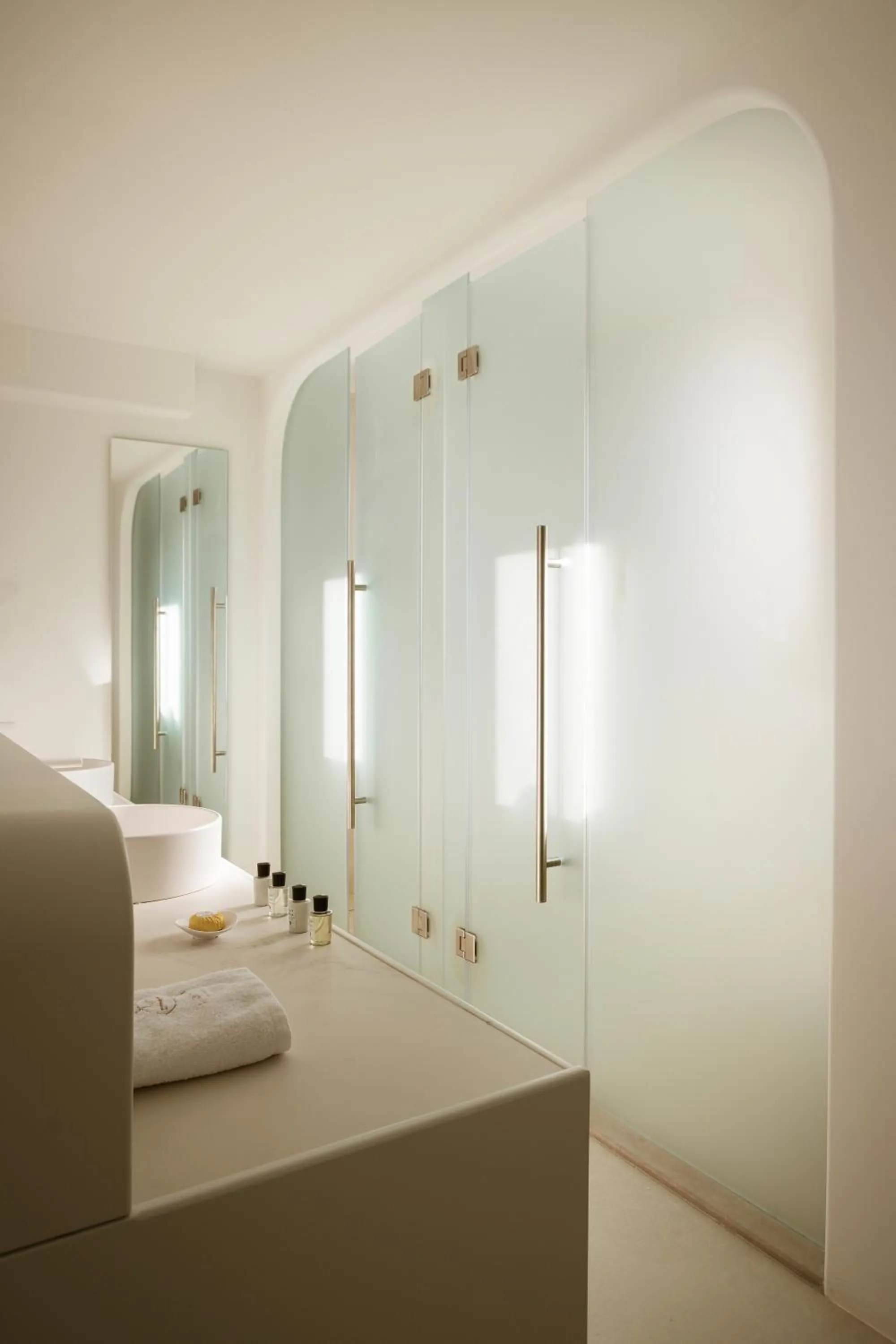 Shower in Lovia Mykonos