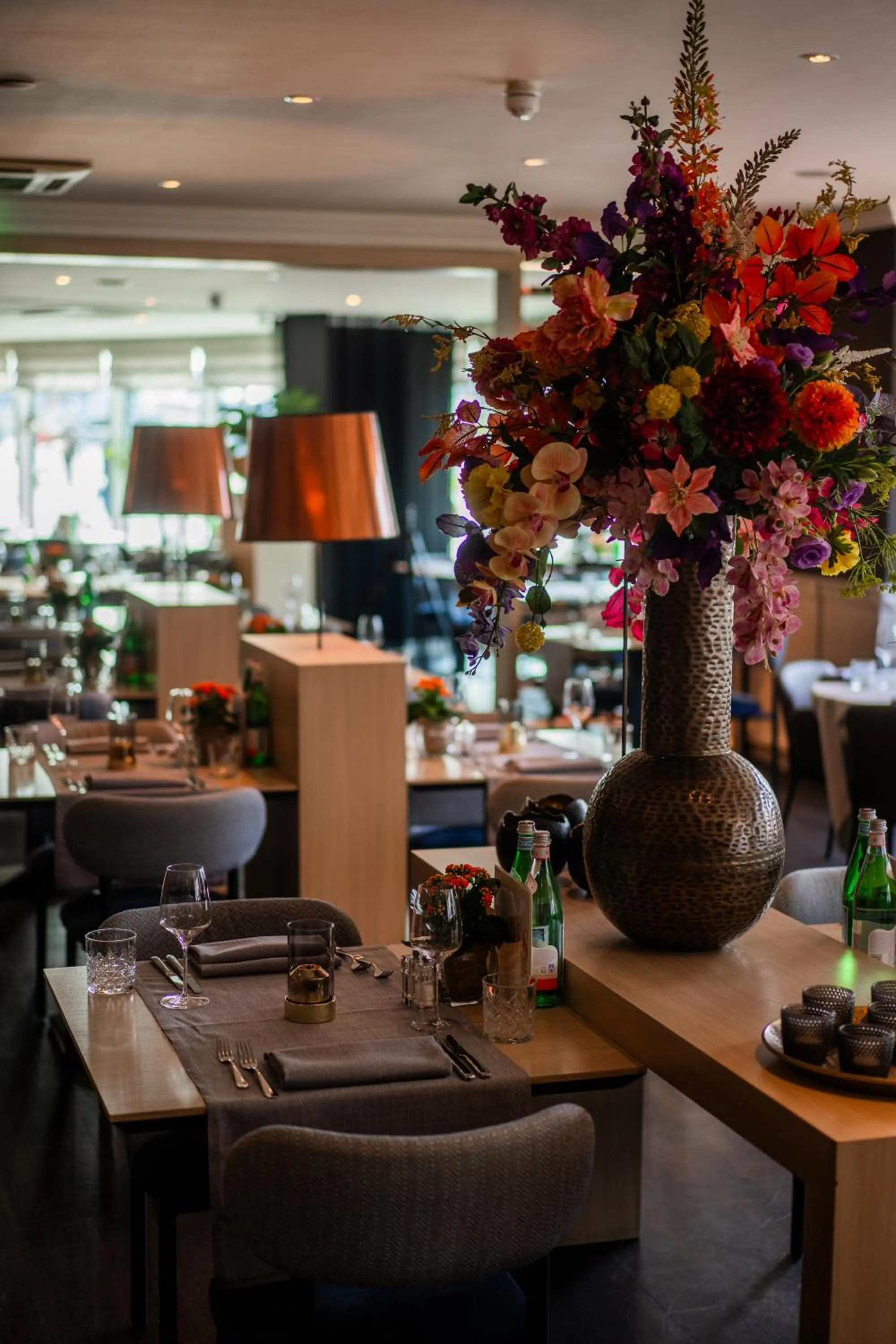 Restaurant/places to eat in Hotel VIC