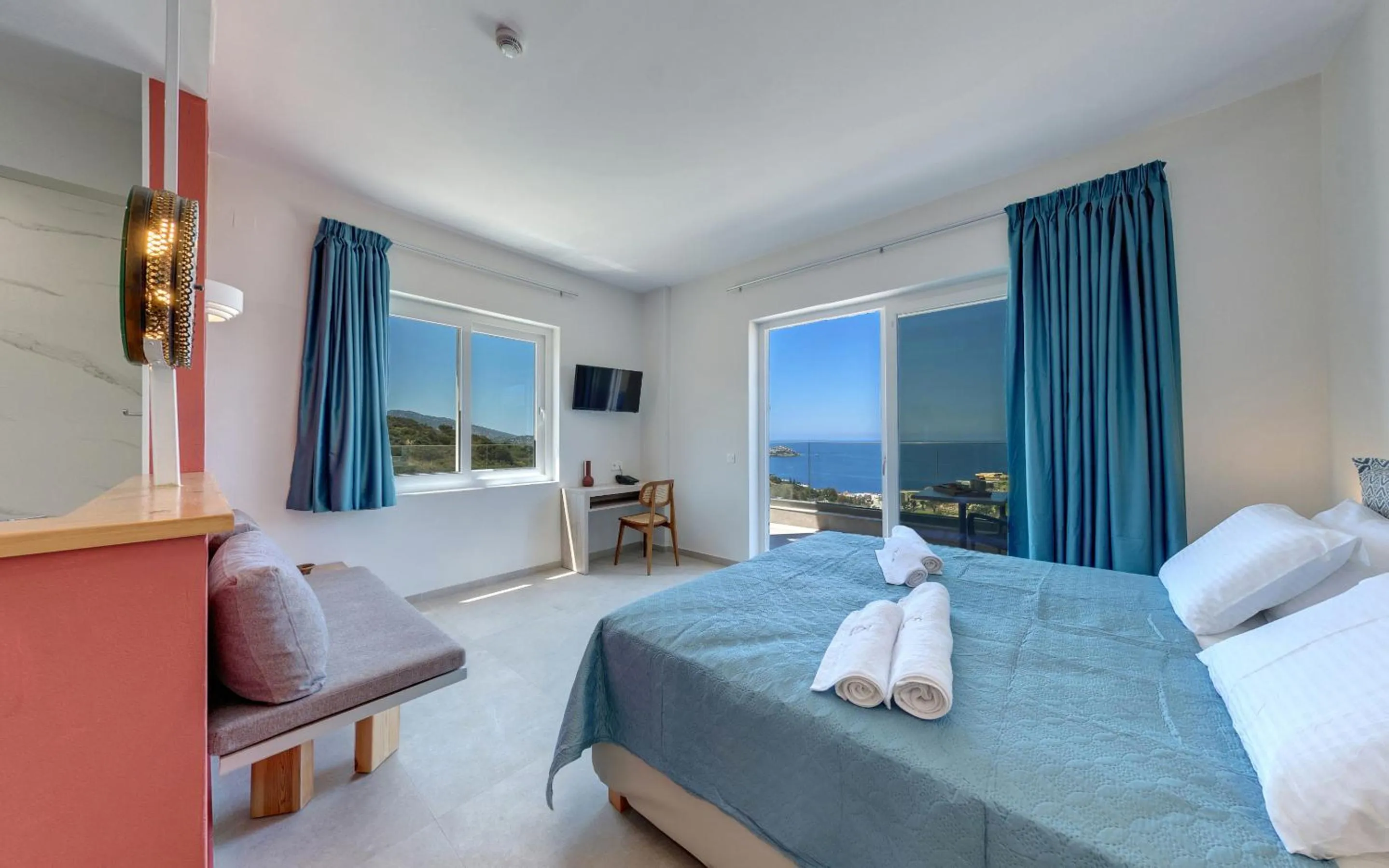 Bed in Spiros-Soula Thematic Suites