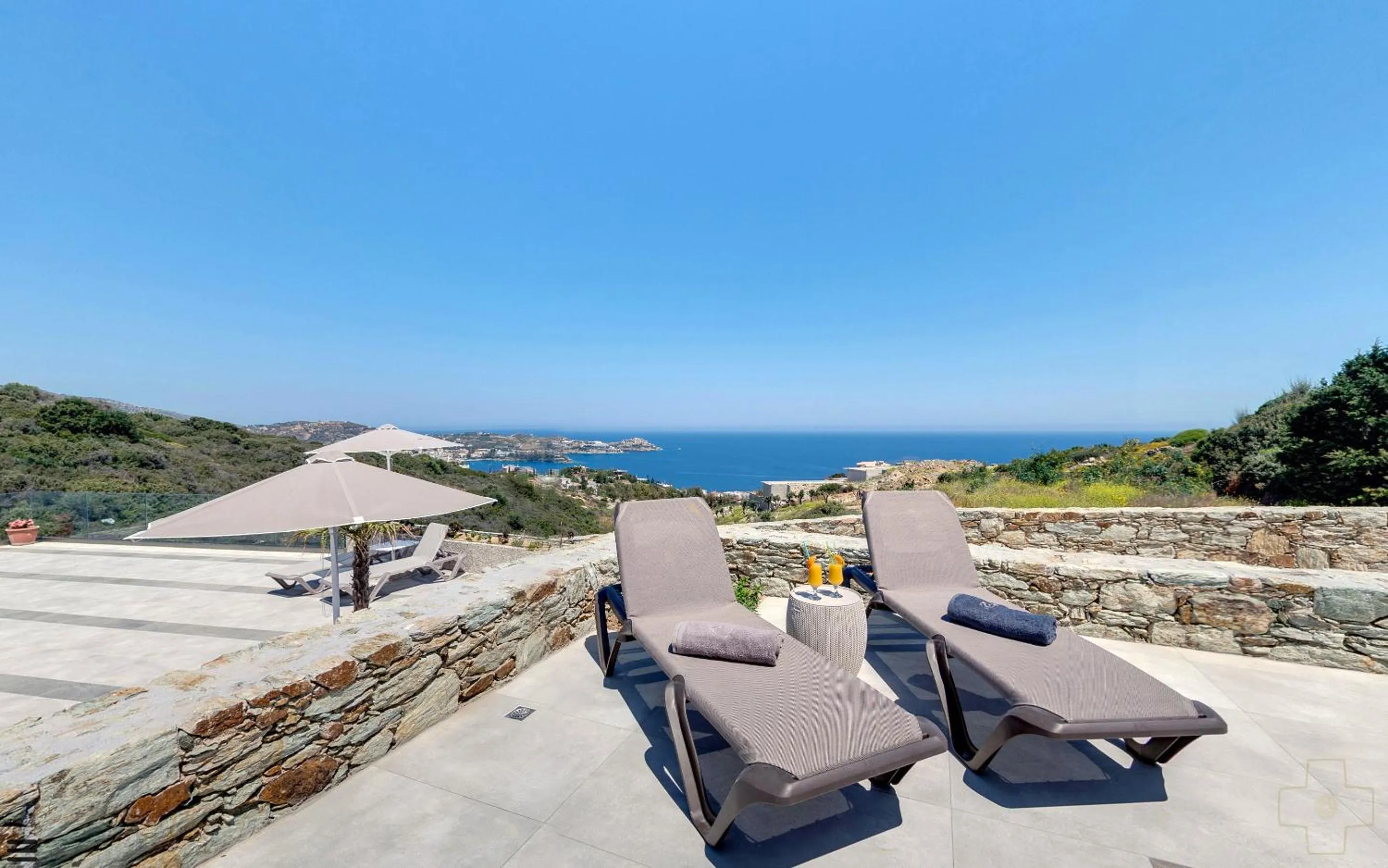 Spiros-Soula Thematic Suites