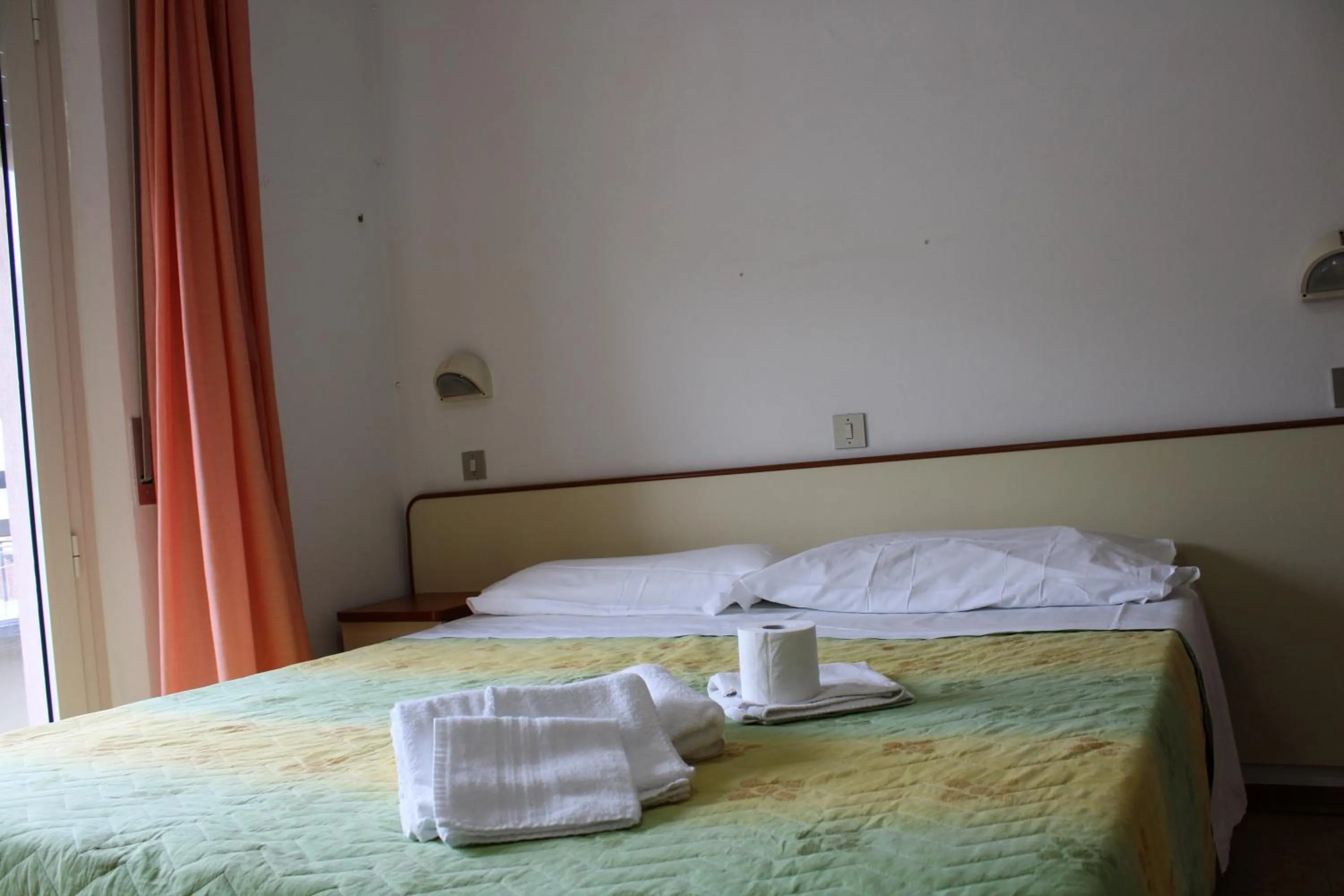 Bedroom, Bed in Hotel Gialpina