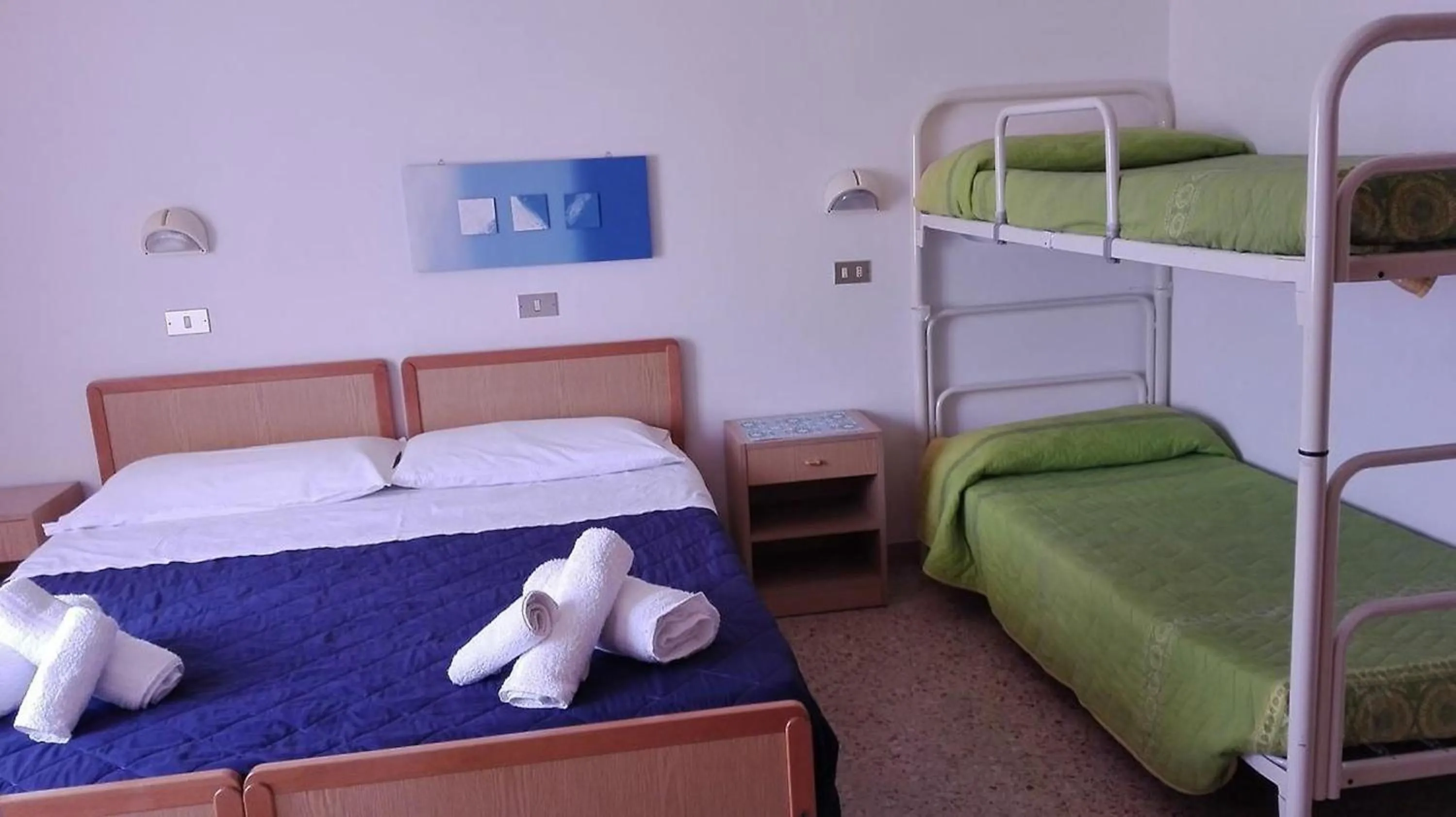 bunk bed, Bed in Hotel Gialpina