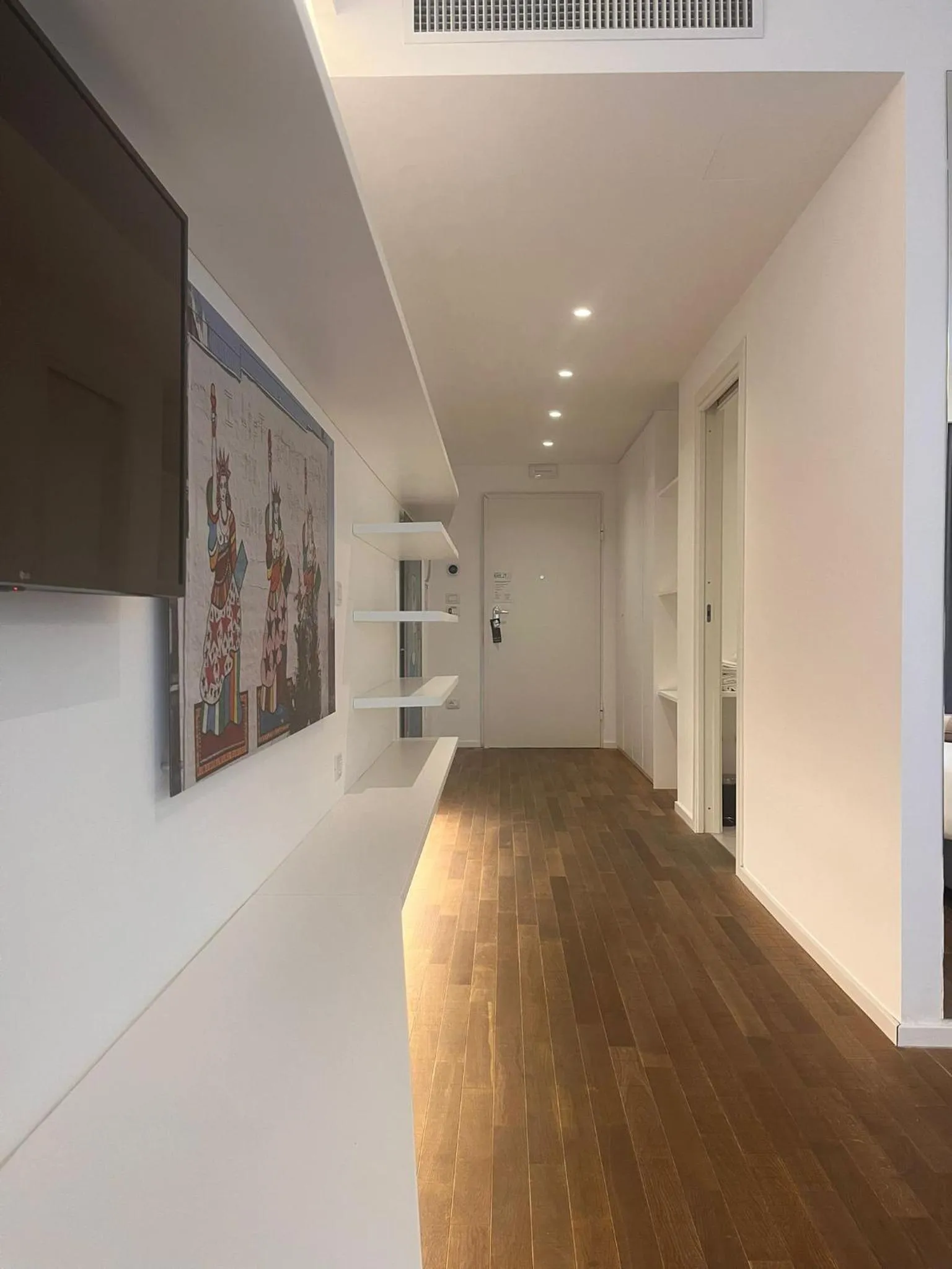 Photo of the whole room in Marina Gardens Boutique&Suites